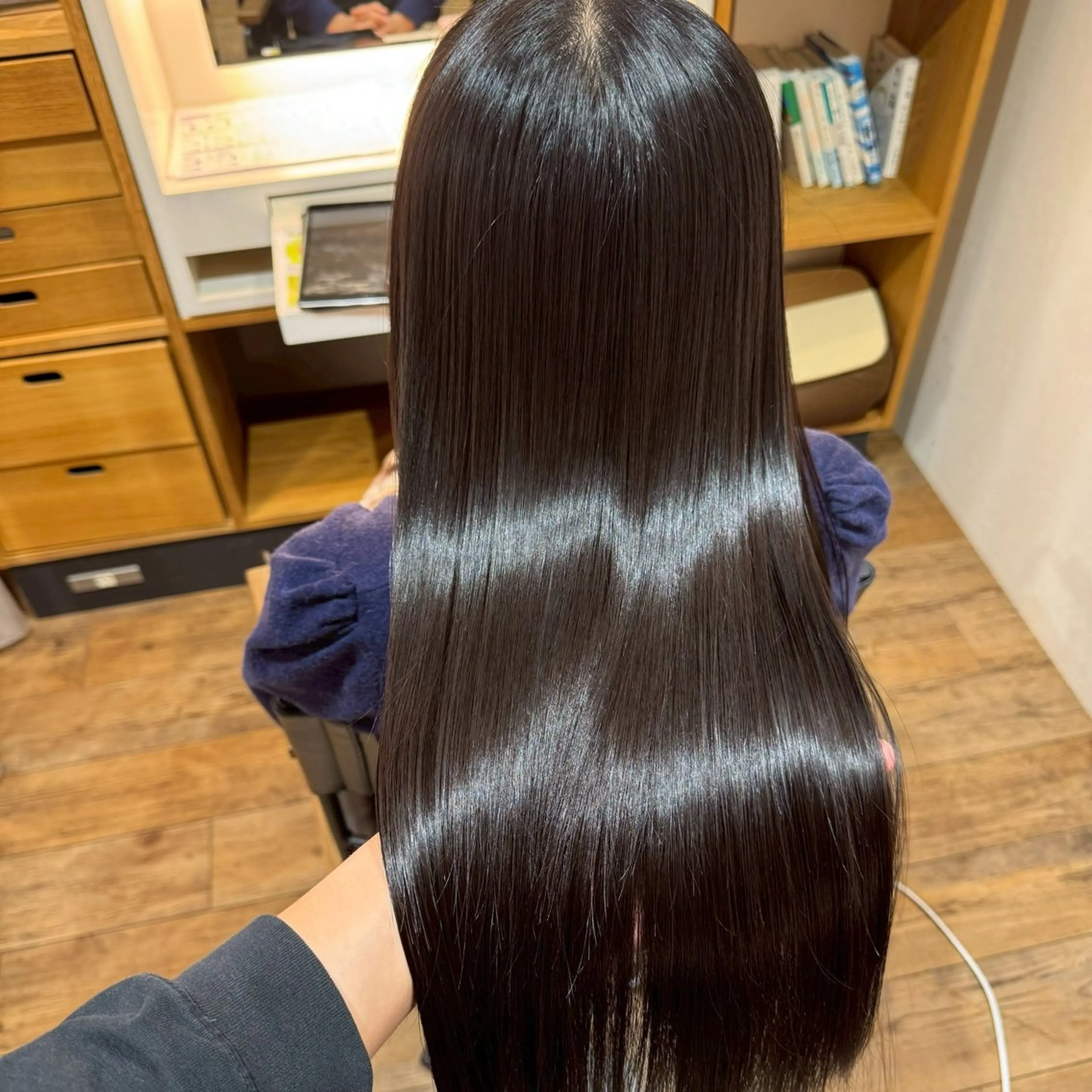 セミロング カット 縮毛矯正 トリートメント 美髪/髪質改善 川口凌弥のヘアスタイル