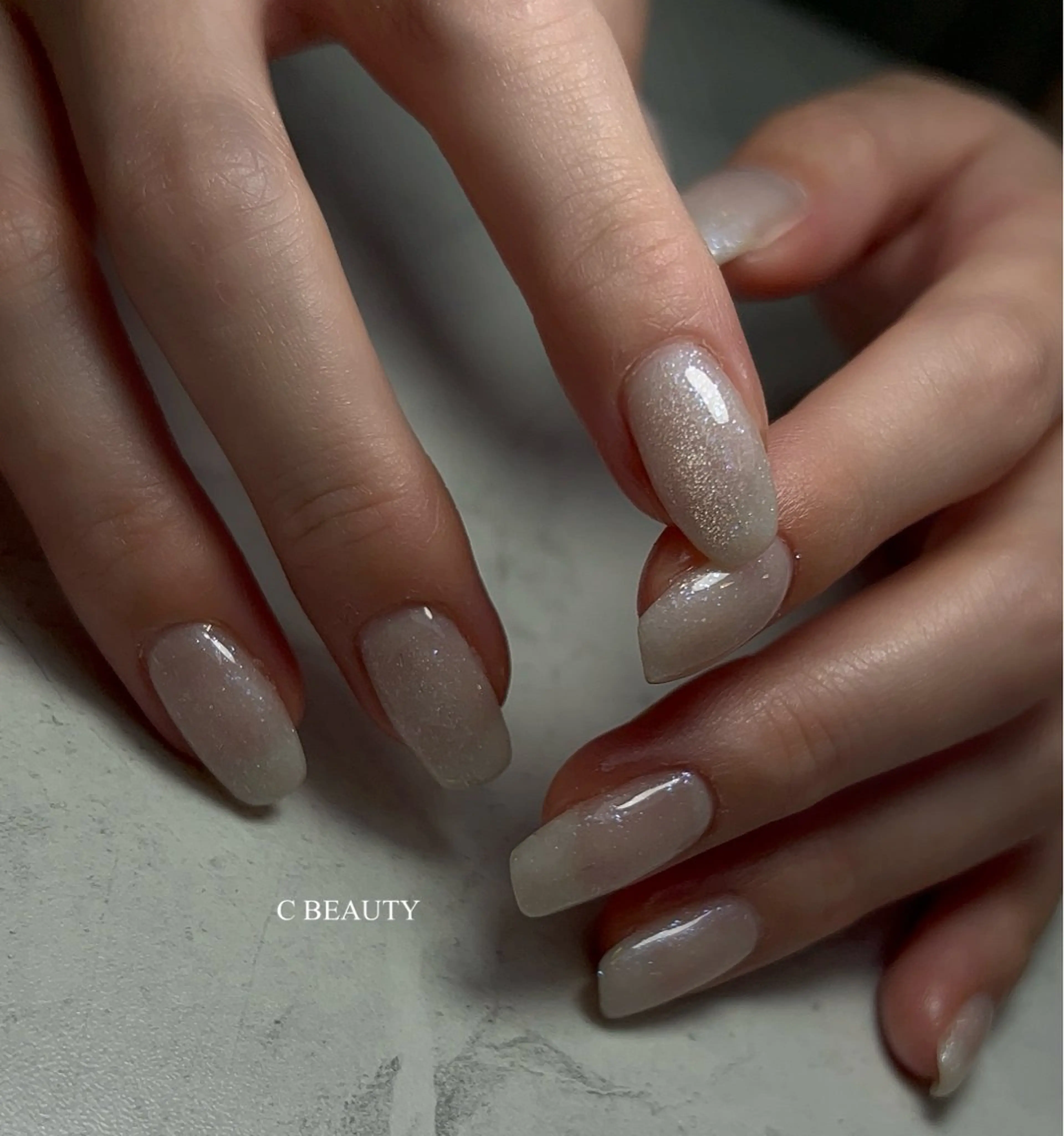 ネイル ホワイト 【C BEAUTY】 kobayashiのネイルデザイン