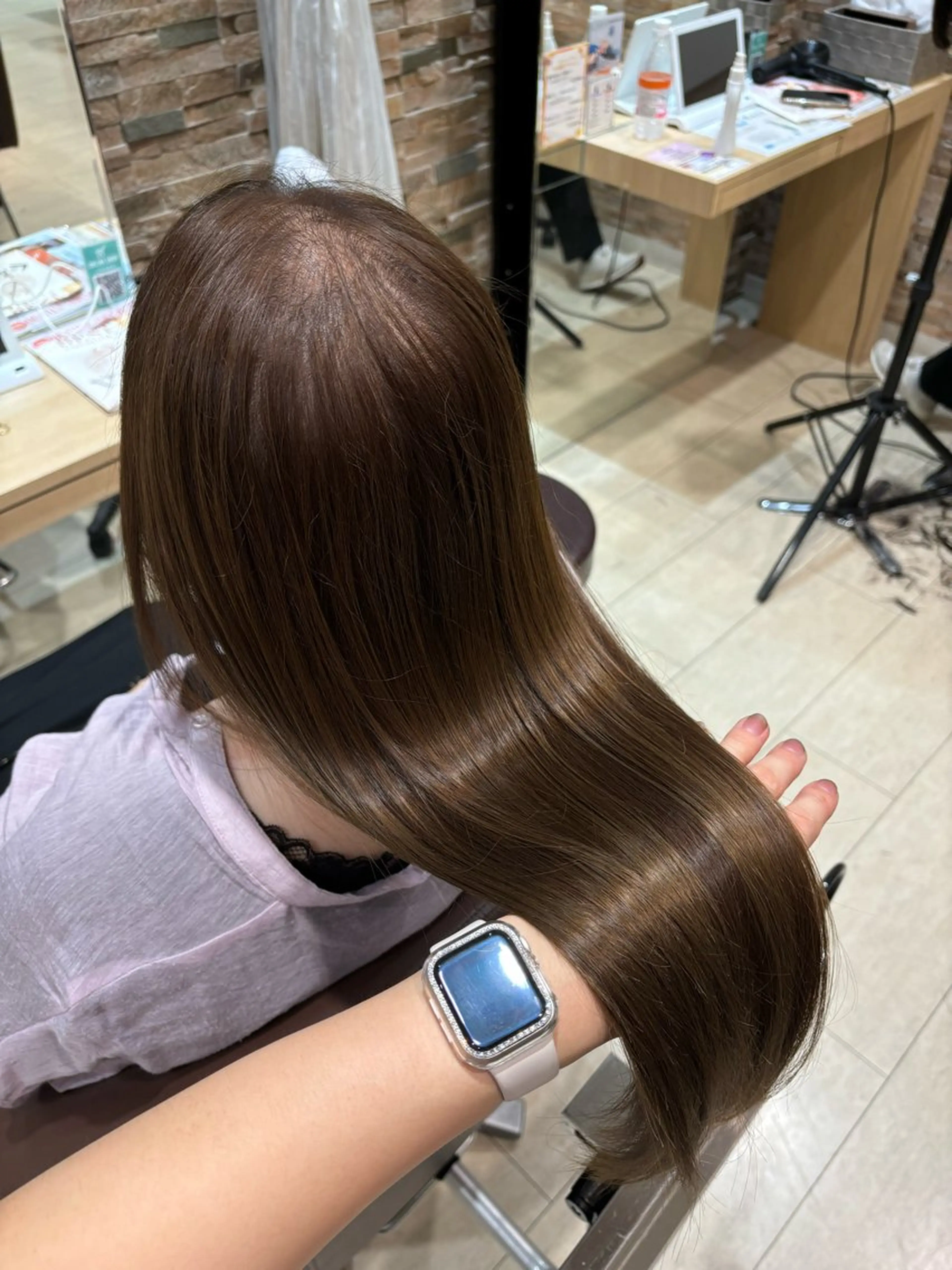 ロング カラー 清家 遥香のヘアスタイル