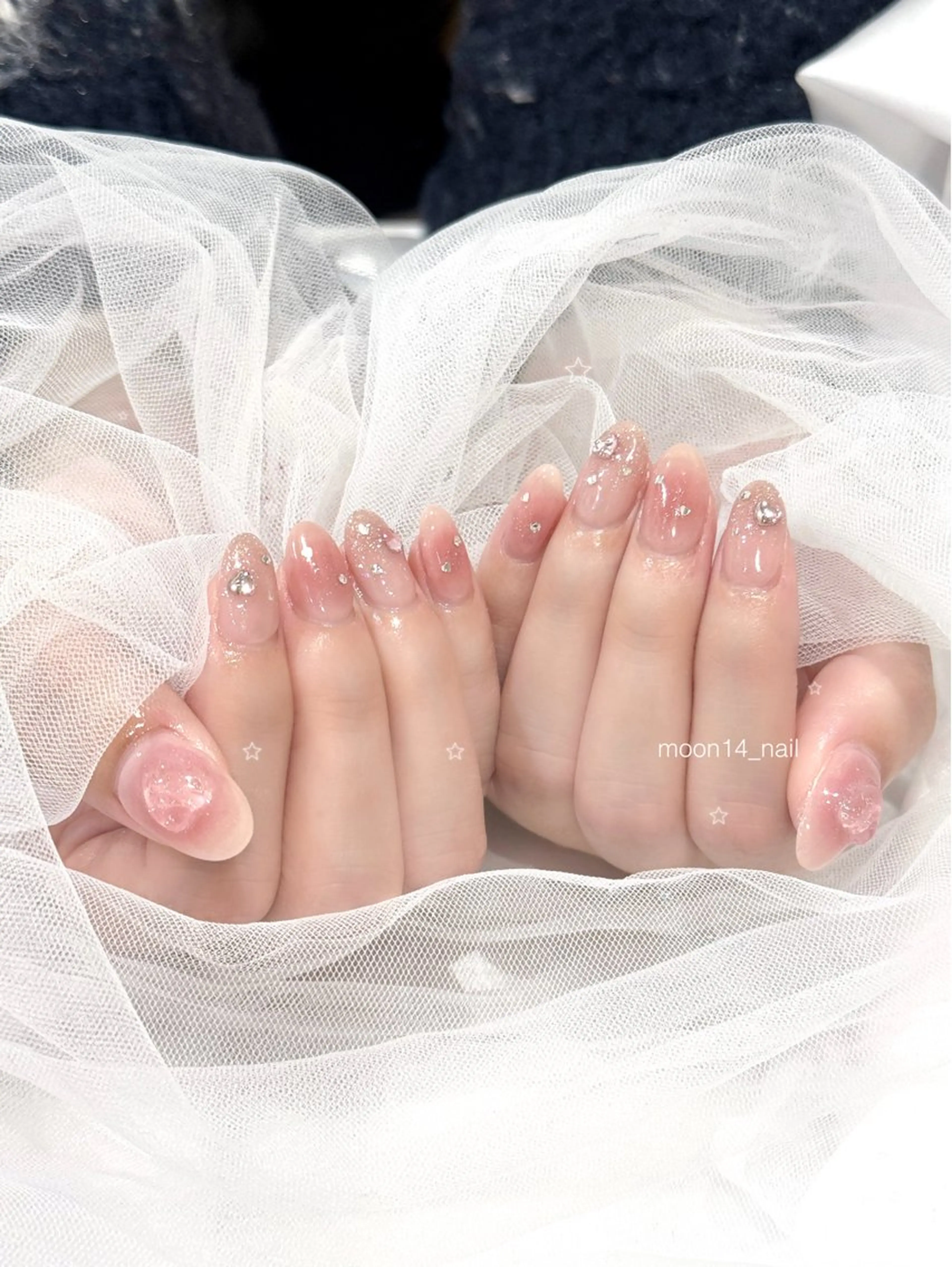 ネイル チークネイル フラッシュネイル ジェルネイル ハート キラキラネイル ハンドネイル natsuki 💫のネイルデザイン
