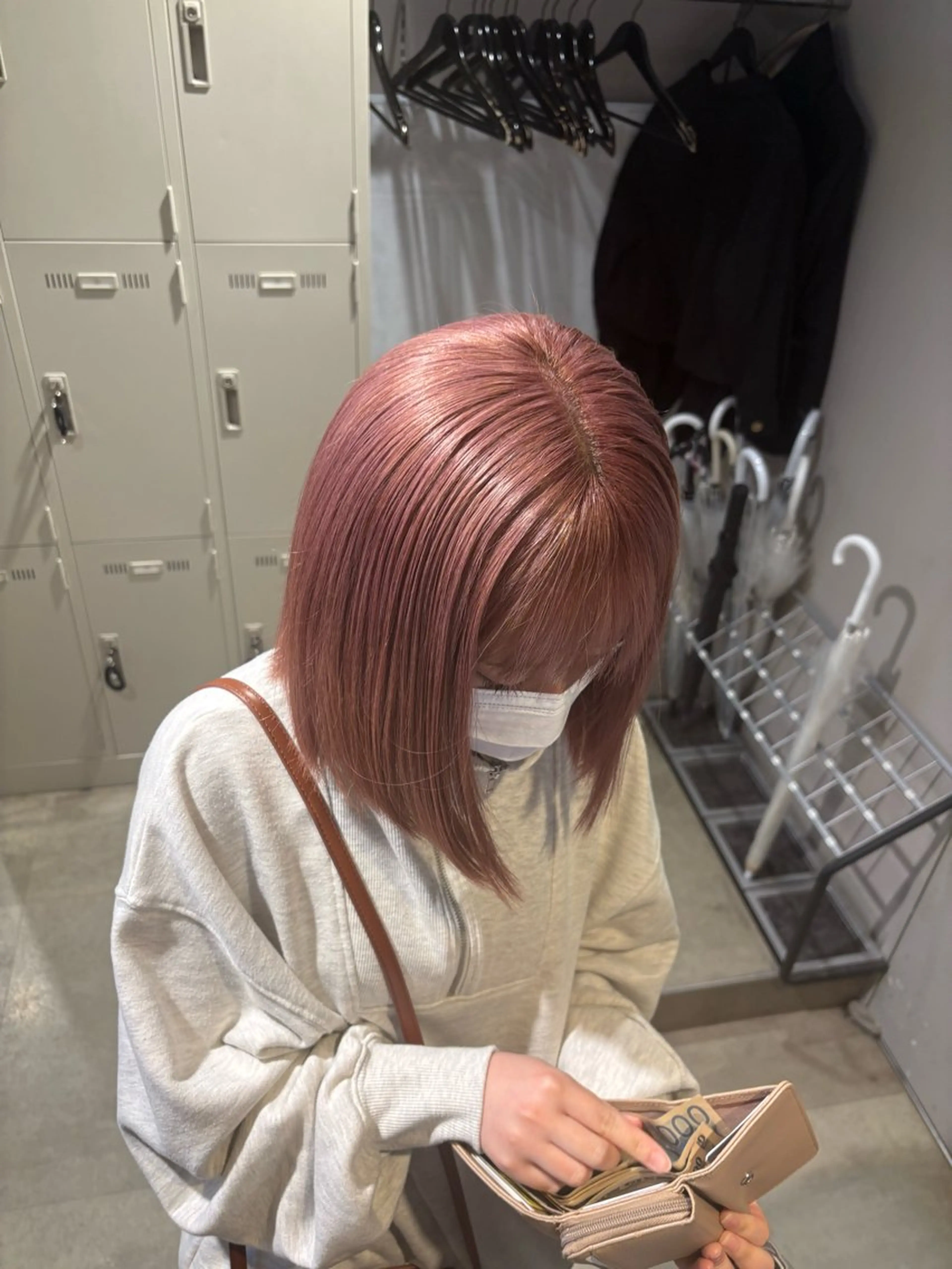 カラー ヘアカラー トリートメント 透明感ベージュ🤎 ナチュラルレイヤーのヘアスタイル