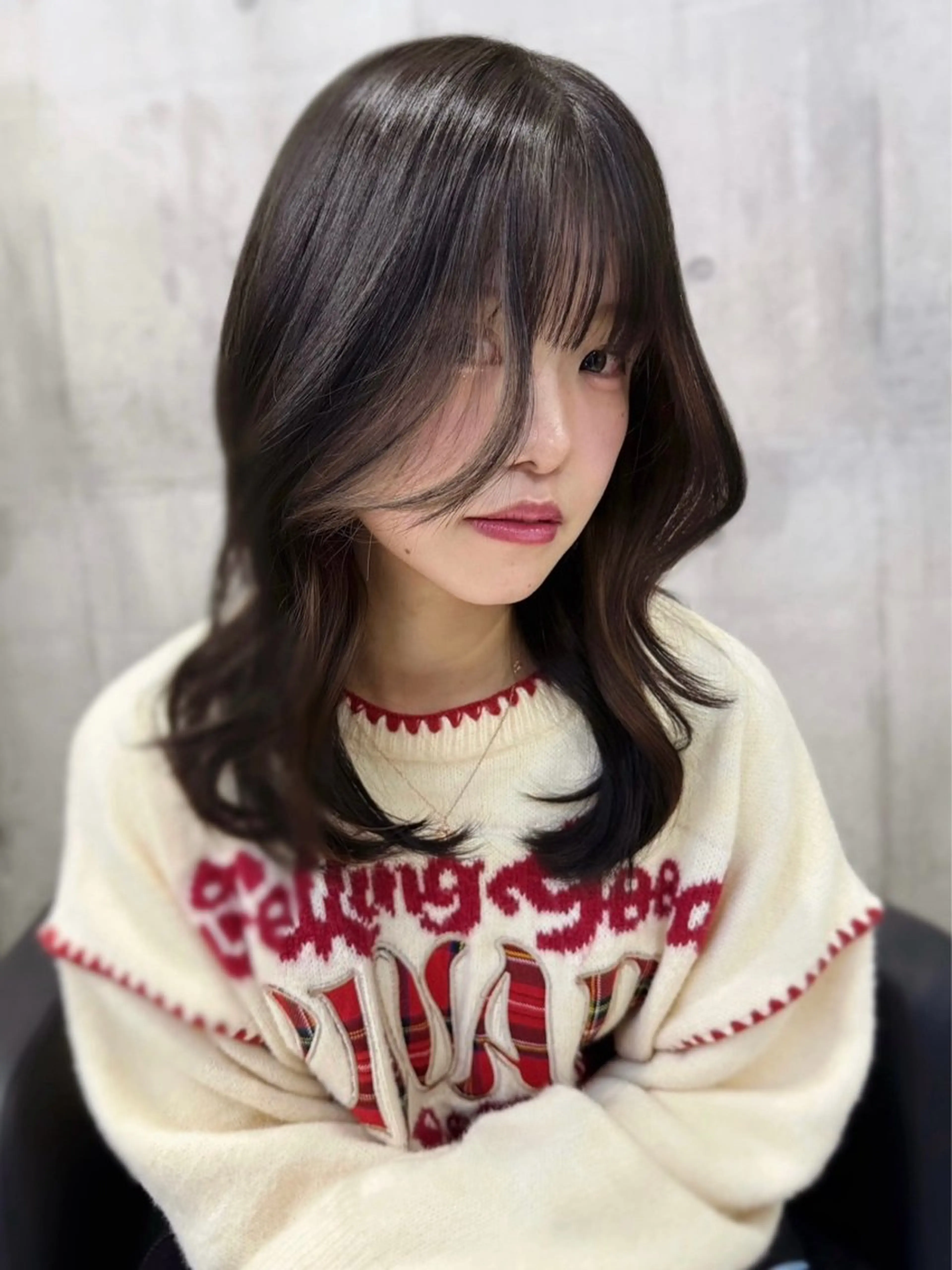 ミディアム カラー ダブルカラー／レイヤ ーカット𝓜𝓐𝓞のヘアスタイル