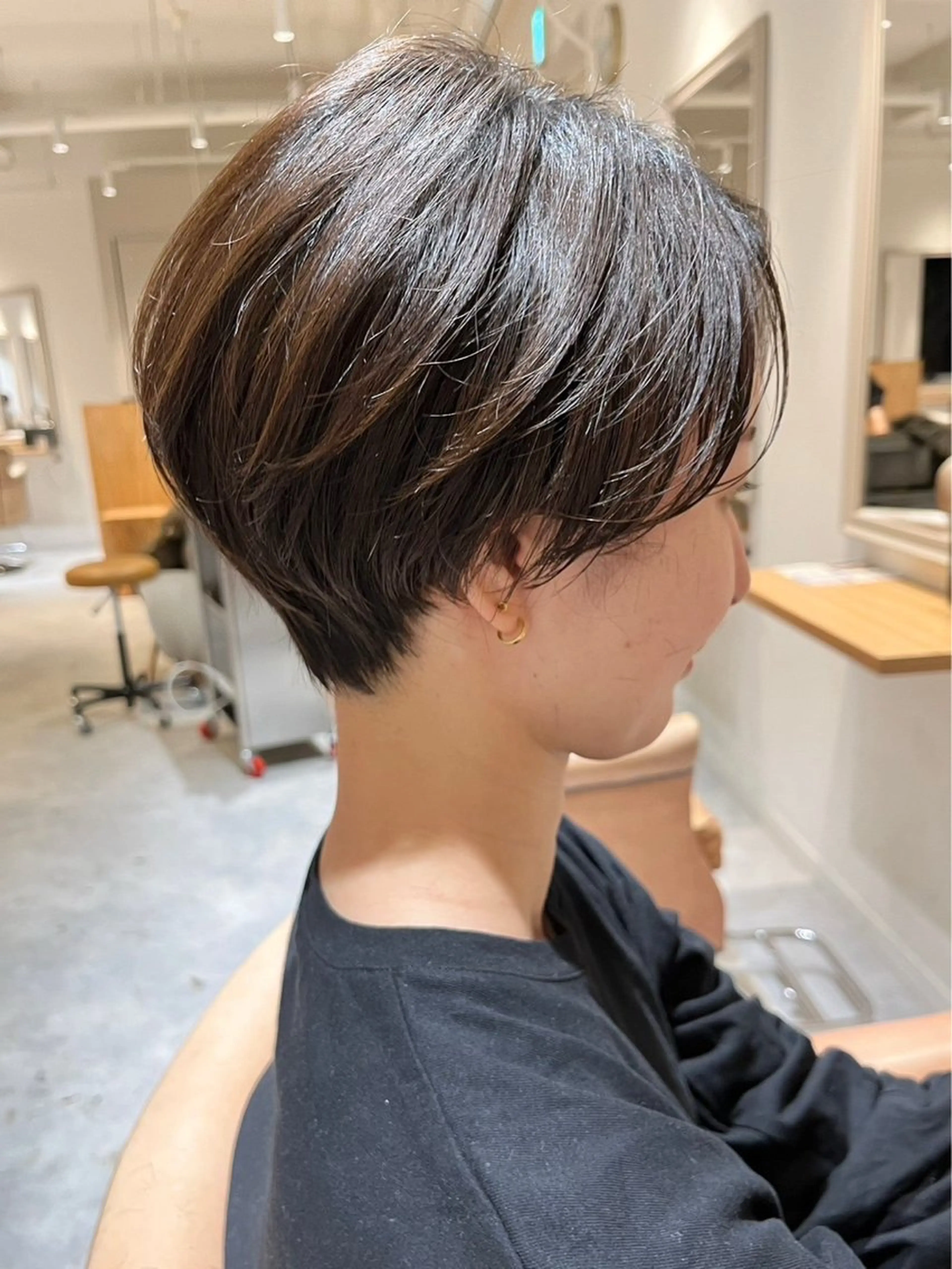 ショート 俵 菜月のヘアスタイル