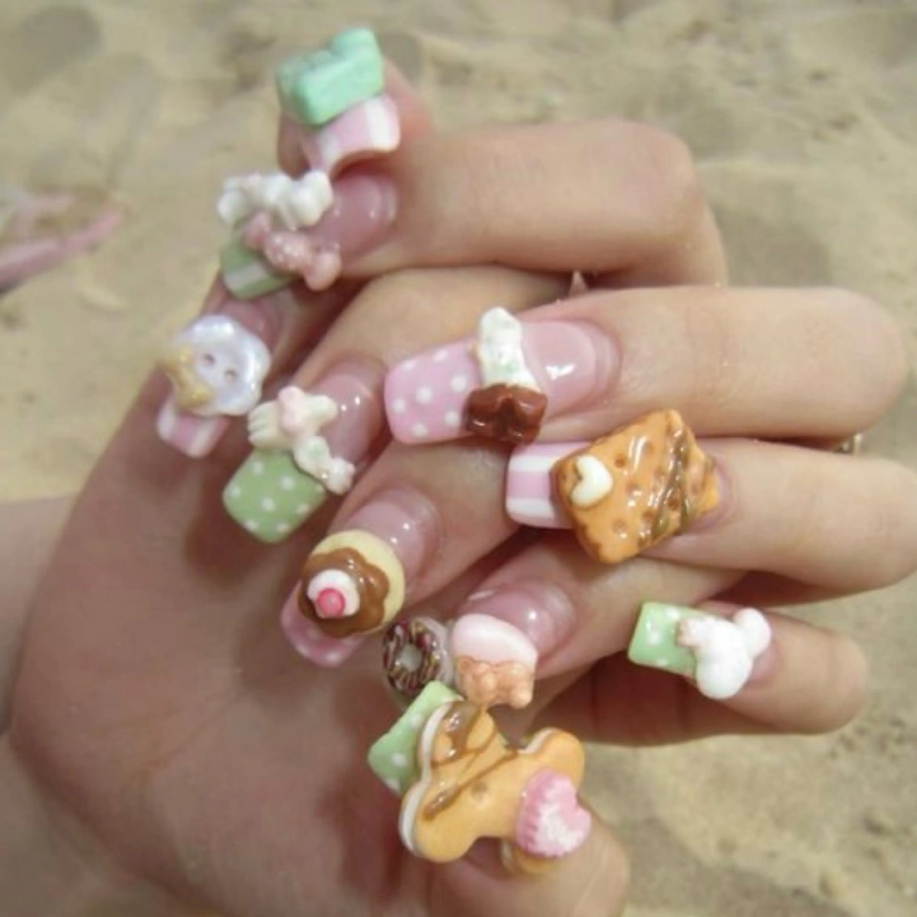 ネイル ハンドネイル SALON VILLAGE AOYAMA 2nd所属・shuttan *:･｡ﾟ★のネイルデザイン