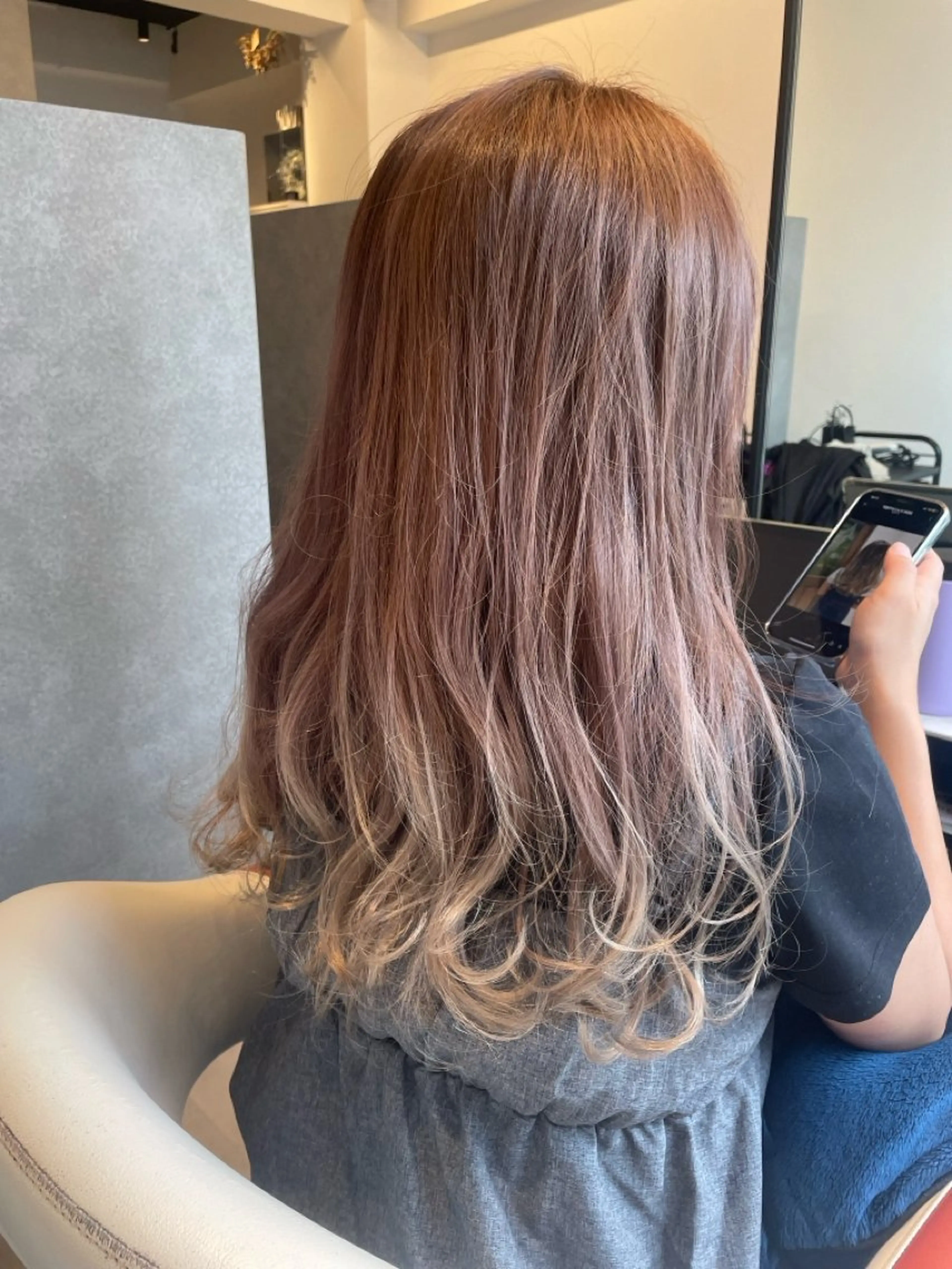 ロング カラー ヘアカラー 高石 乃愛のヘアスタイル
