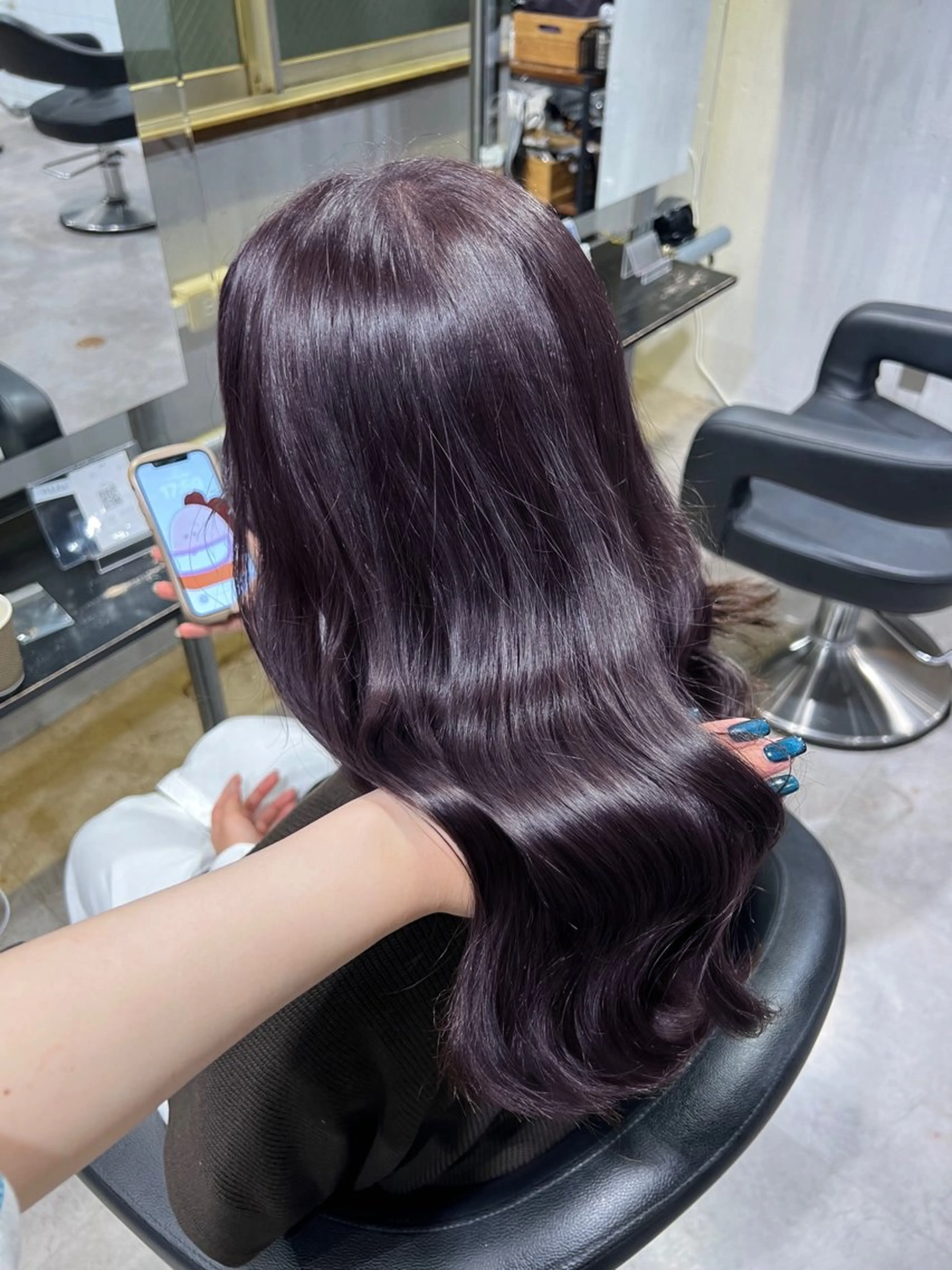 ロング カラー 透明感カラー ラベンダーカラー 暗髪🩶ラベンダー/ ブルー/ユウナ🤍のヘアスタイル