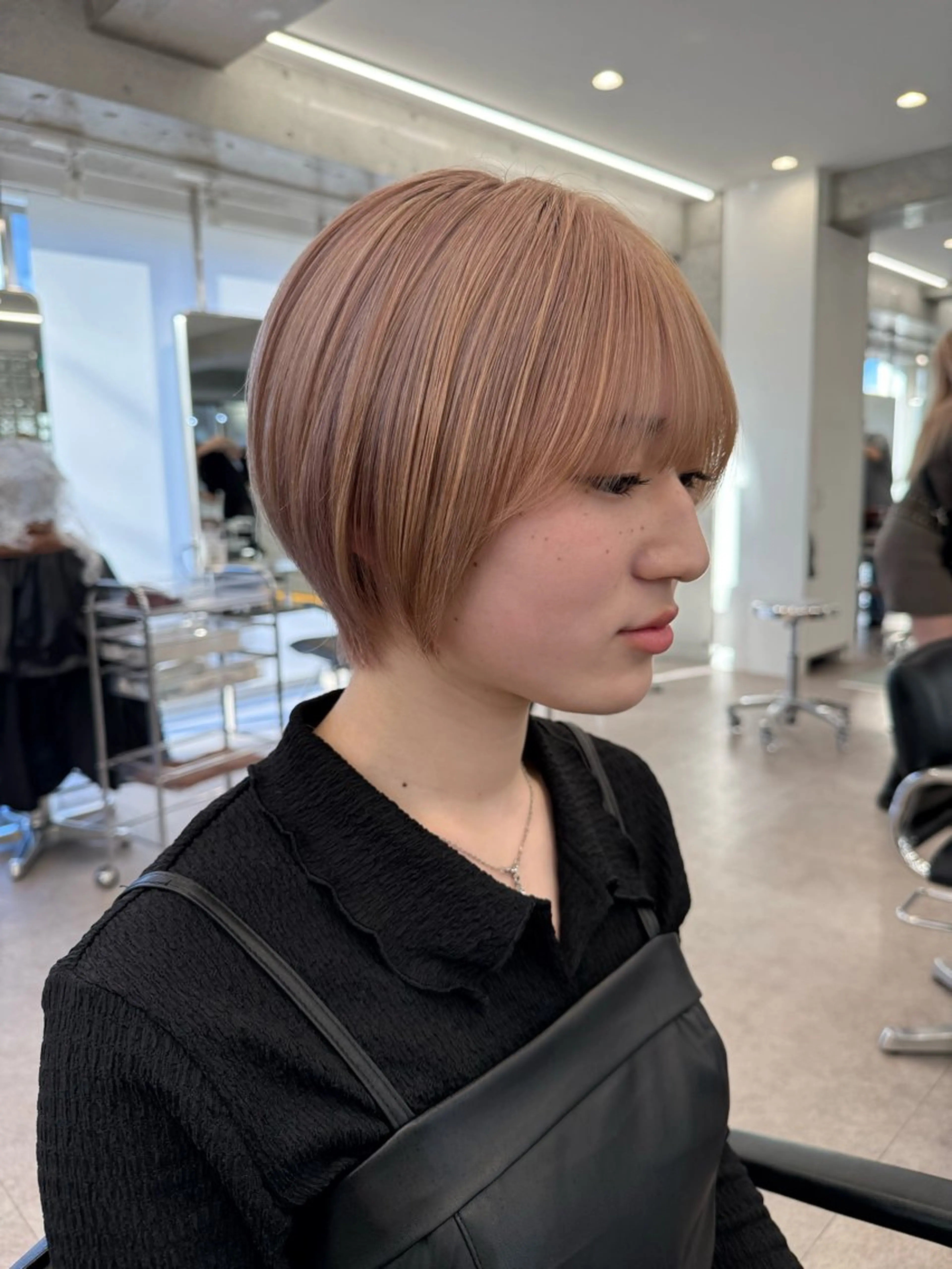 ショート ミルクティーベージュ /ボブ/あげは🎀のヘアスタイル