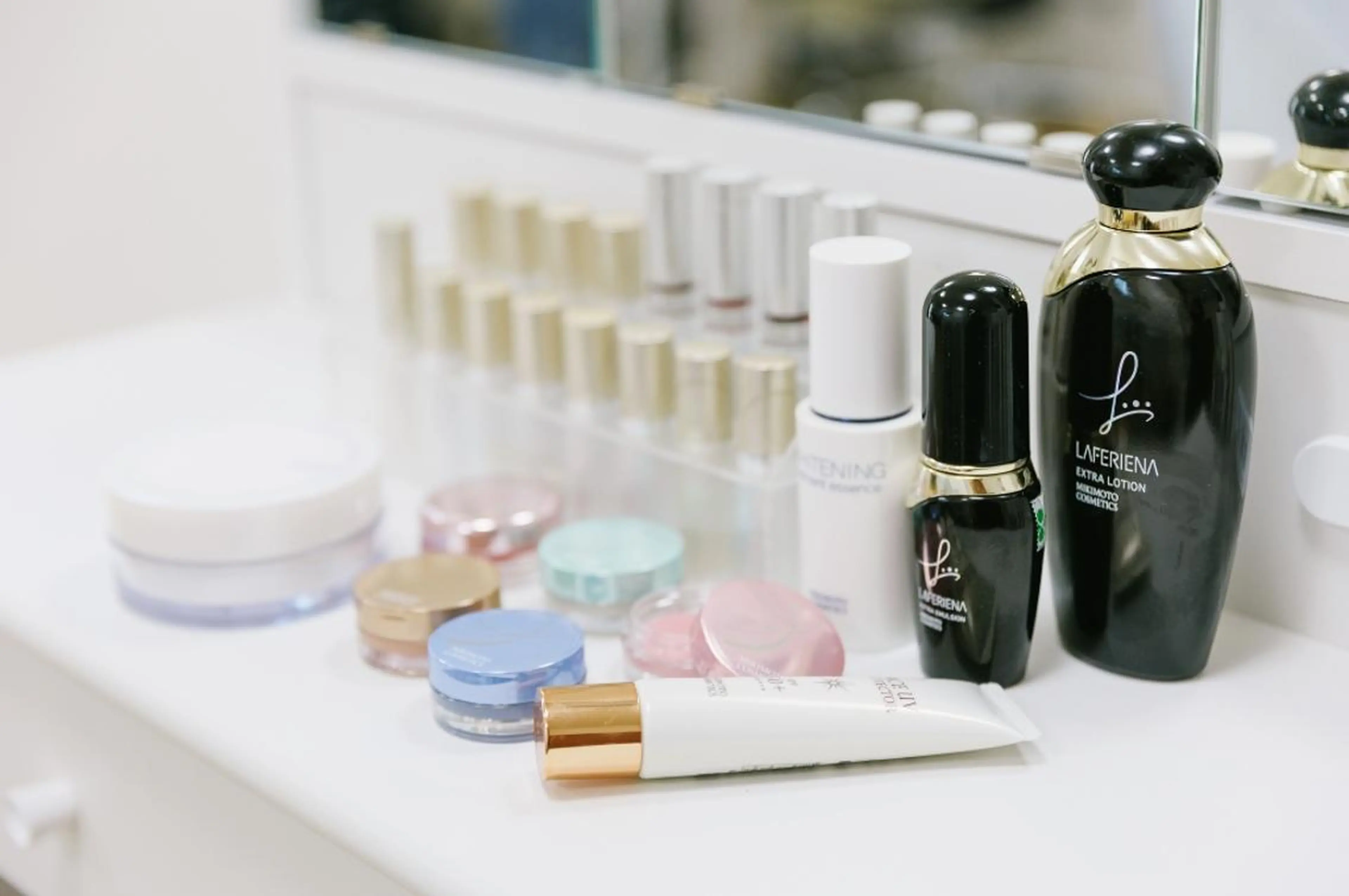 MONA .shokoの眉毛・アイブロウイメージ