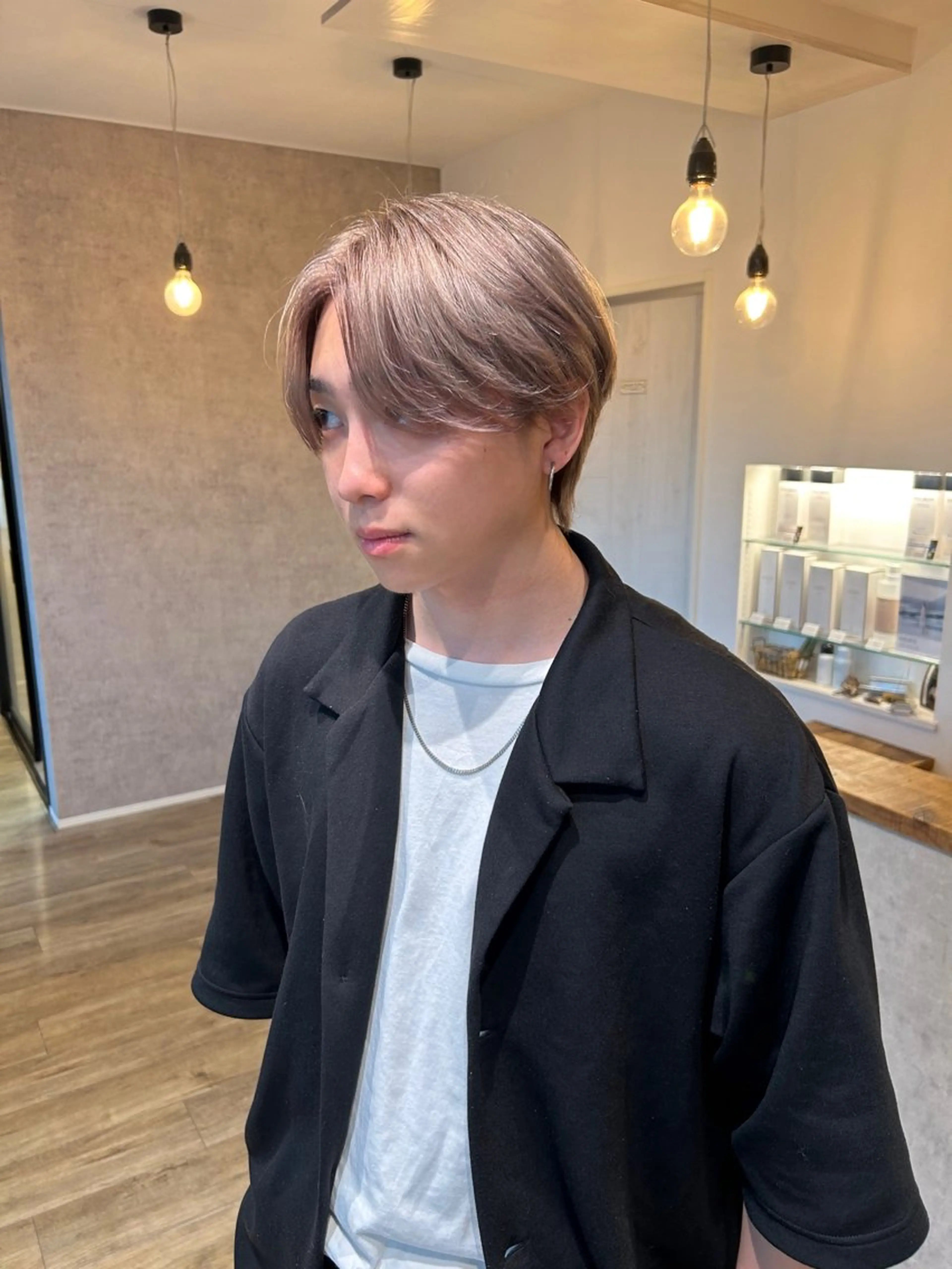 カラー メンズ 神谷 凪のヘアスタイル