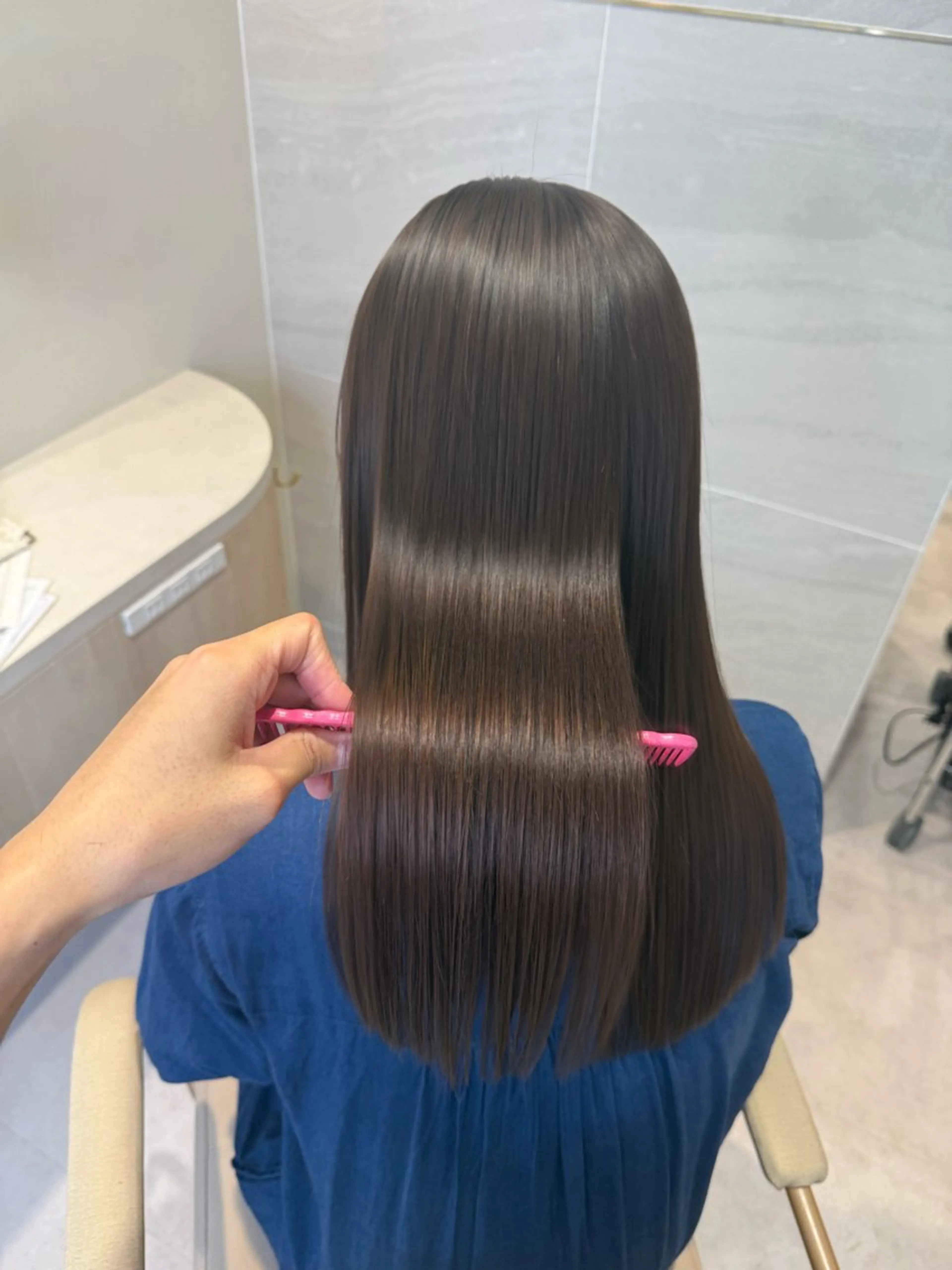 ロング カラー イルミナカラー 縮毛矯正 カット ヘアカラー 縮毛矯正 トリートメント 透明感カラー🌿 グレージュ🐺陽介のヘアスタイル