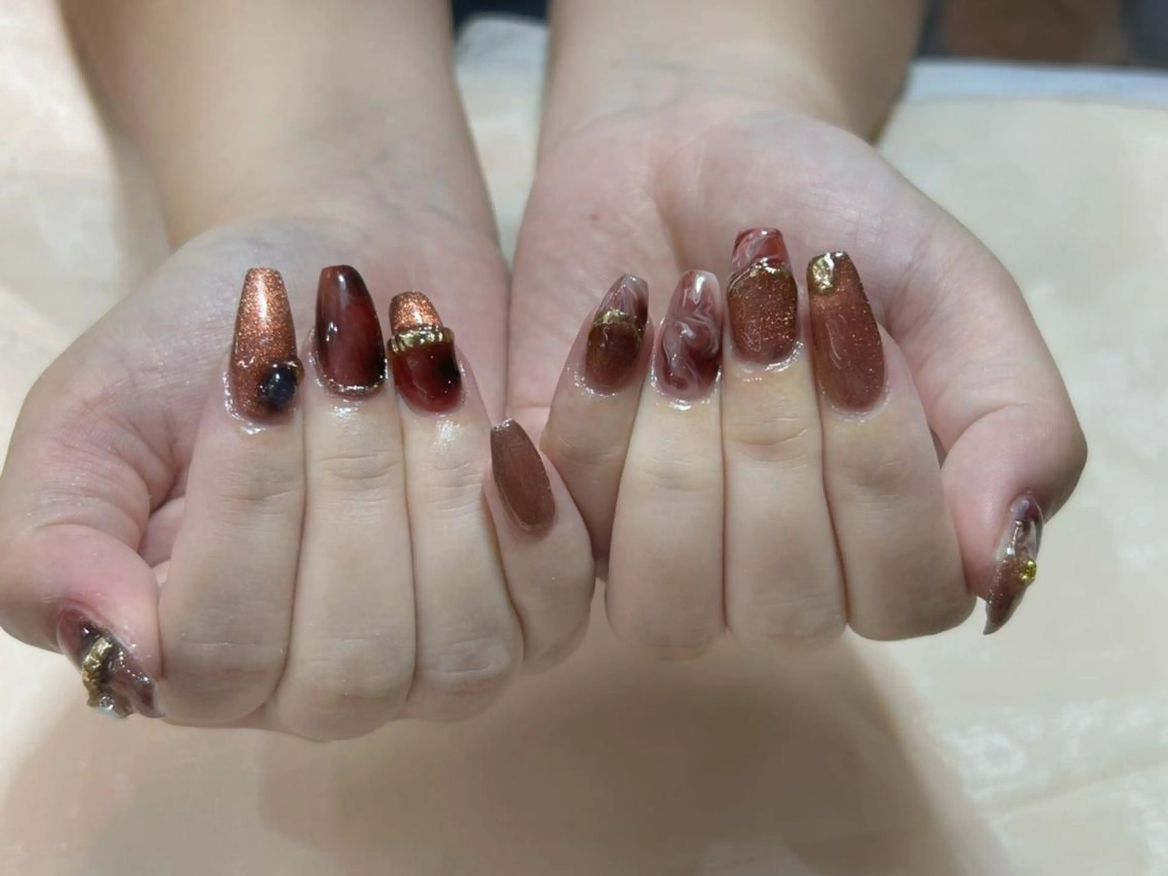 ネイル VIVIAN リサのネイルデザイン