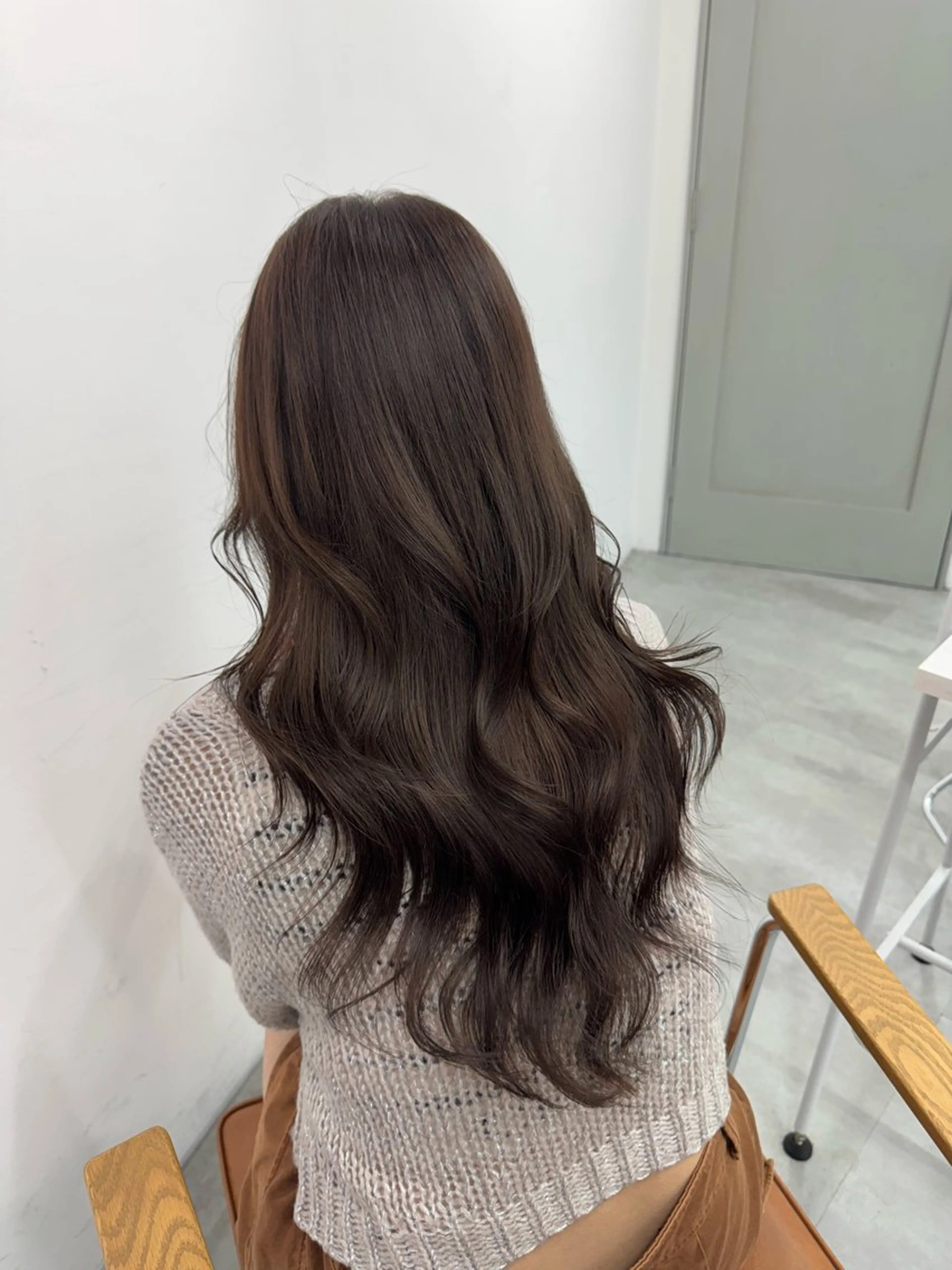 ロング ☘️中明度カラー/ 縮毛矯正ナミ☘️のヘアスタイル