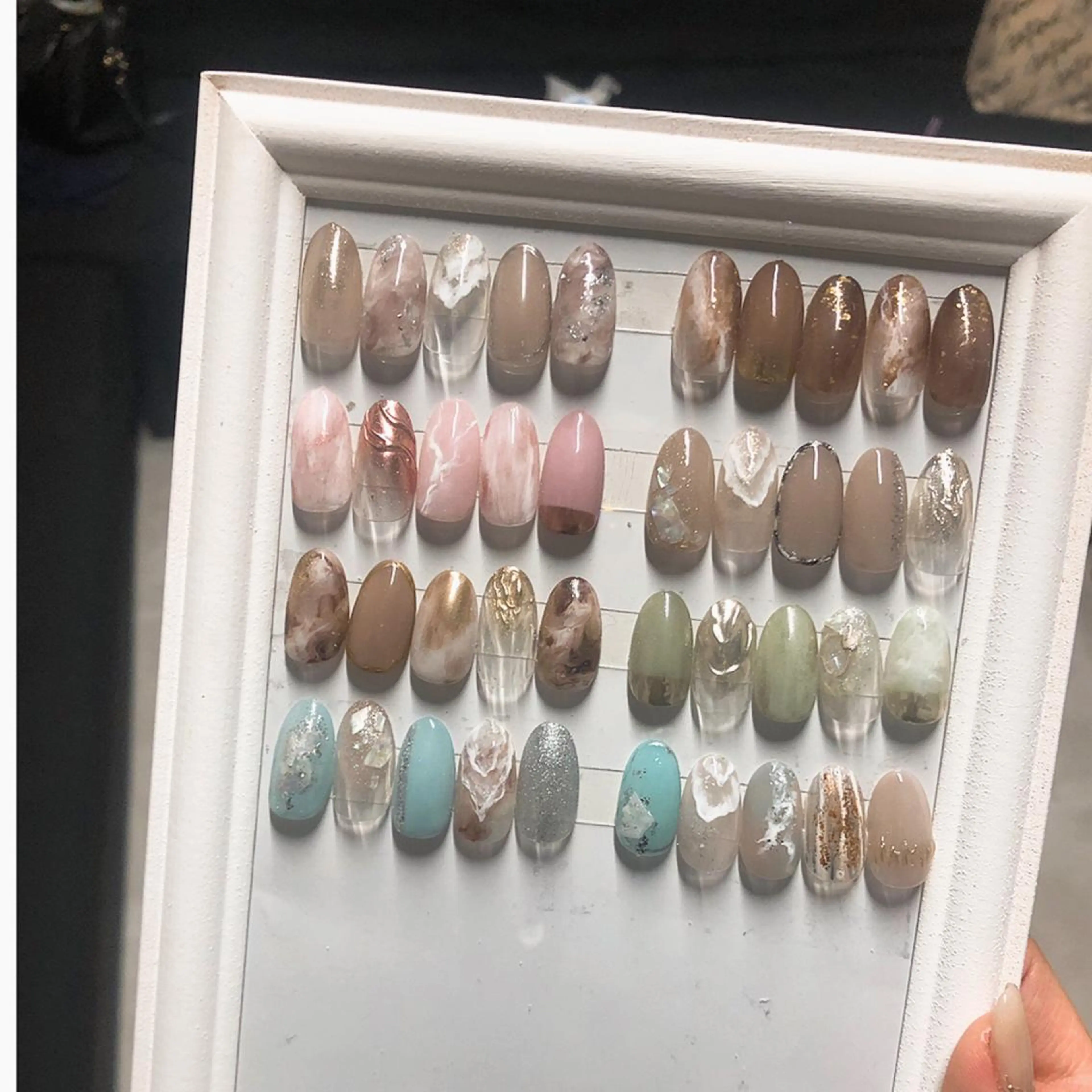 ネイル ニュアンスネイル ViLL 新小岩のネイルデザイン