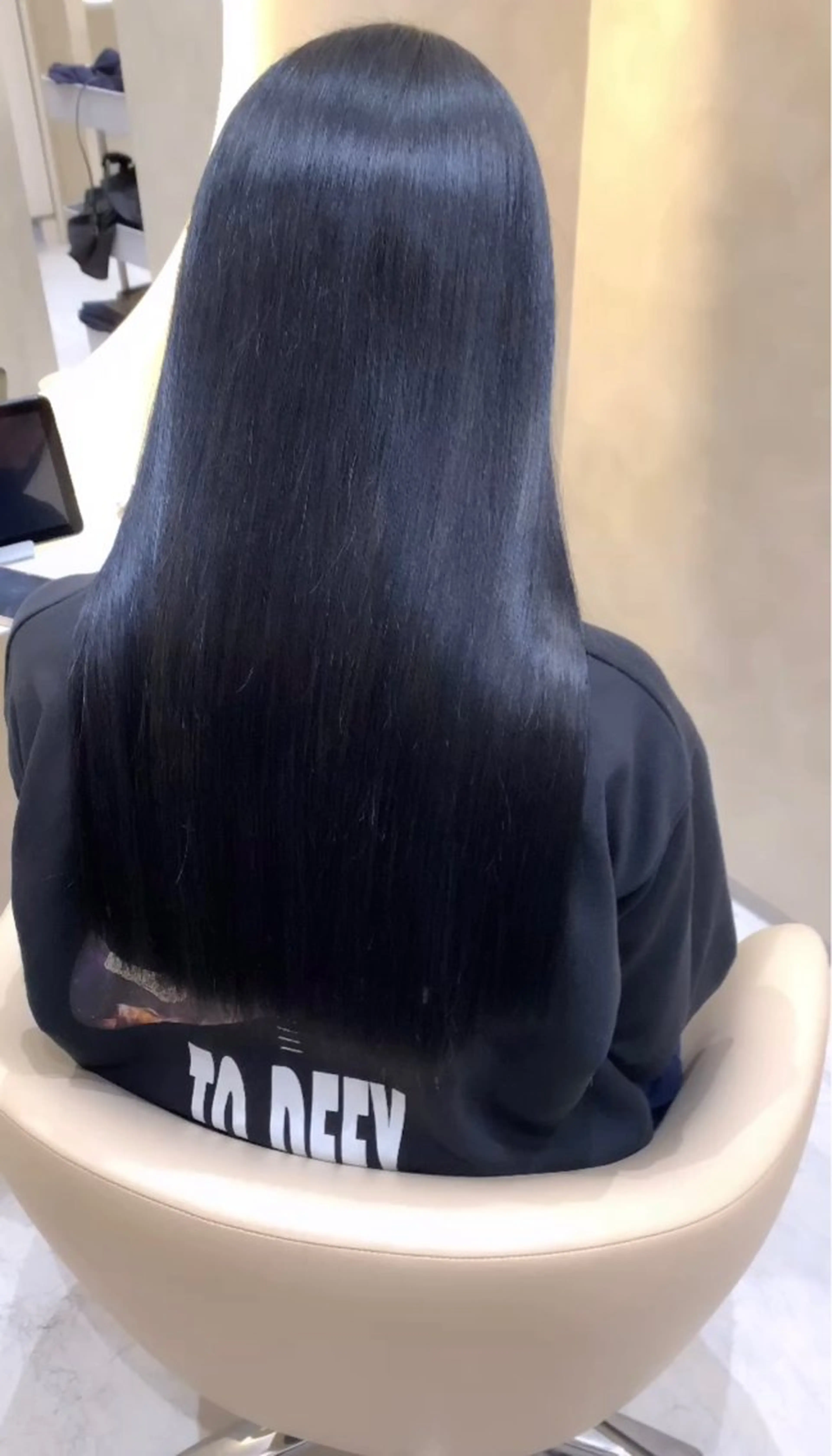 ロング カラー カット ヘアカラー トリートメント 美髪矯正 吉岡柊斗のヘアスタイル