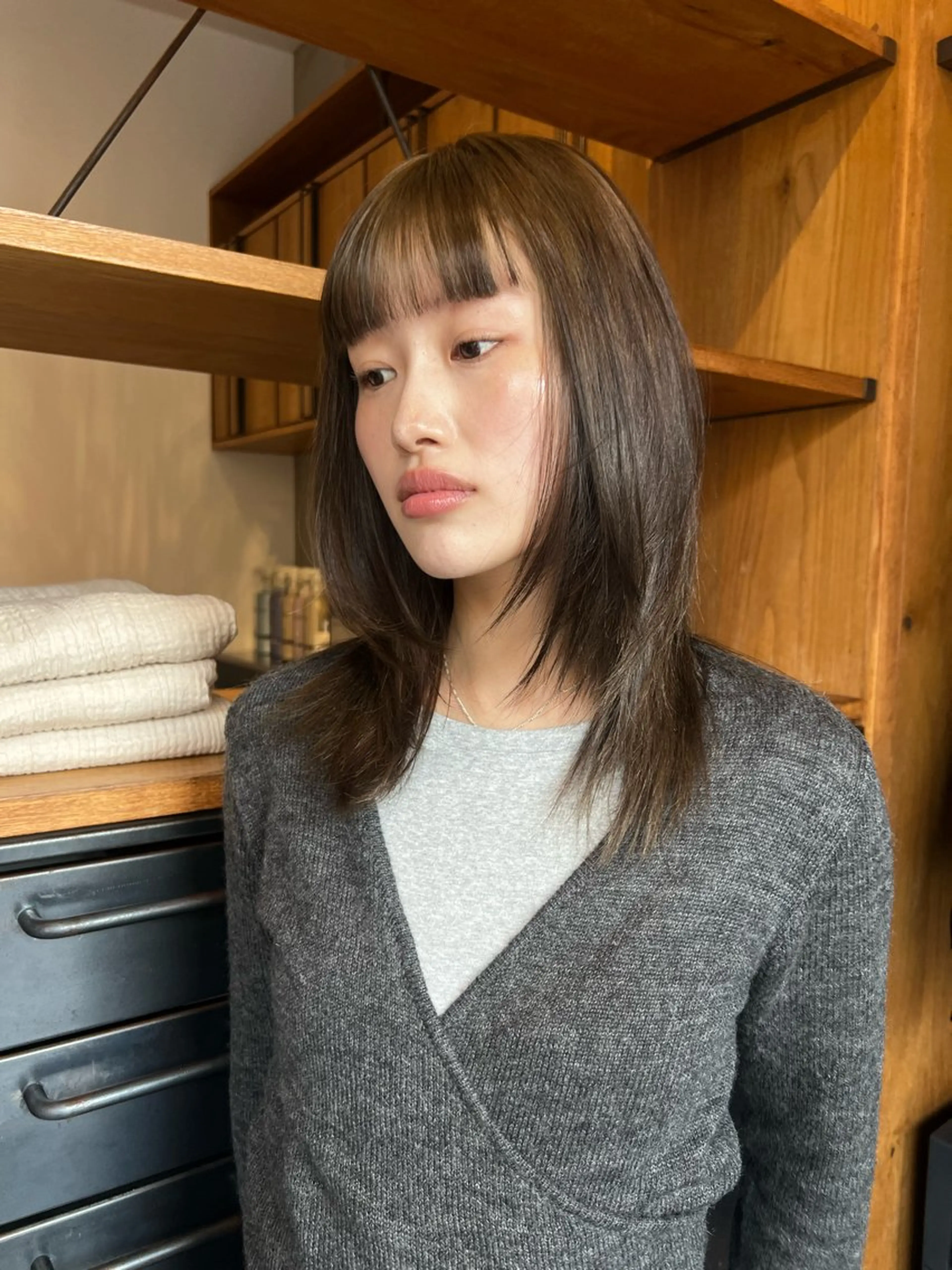 セミロング カラー ヘアカラー レイヤーカット NERO加藤木麻彩のヘアスタイル