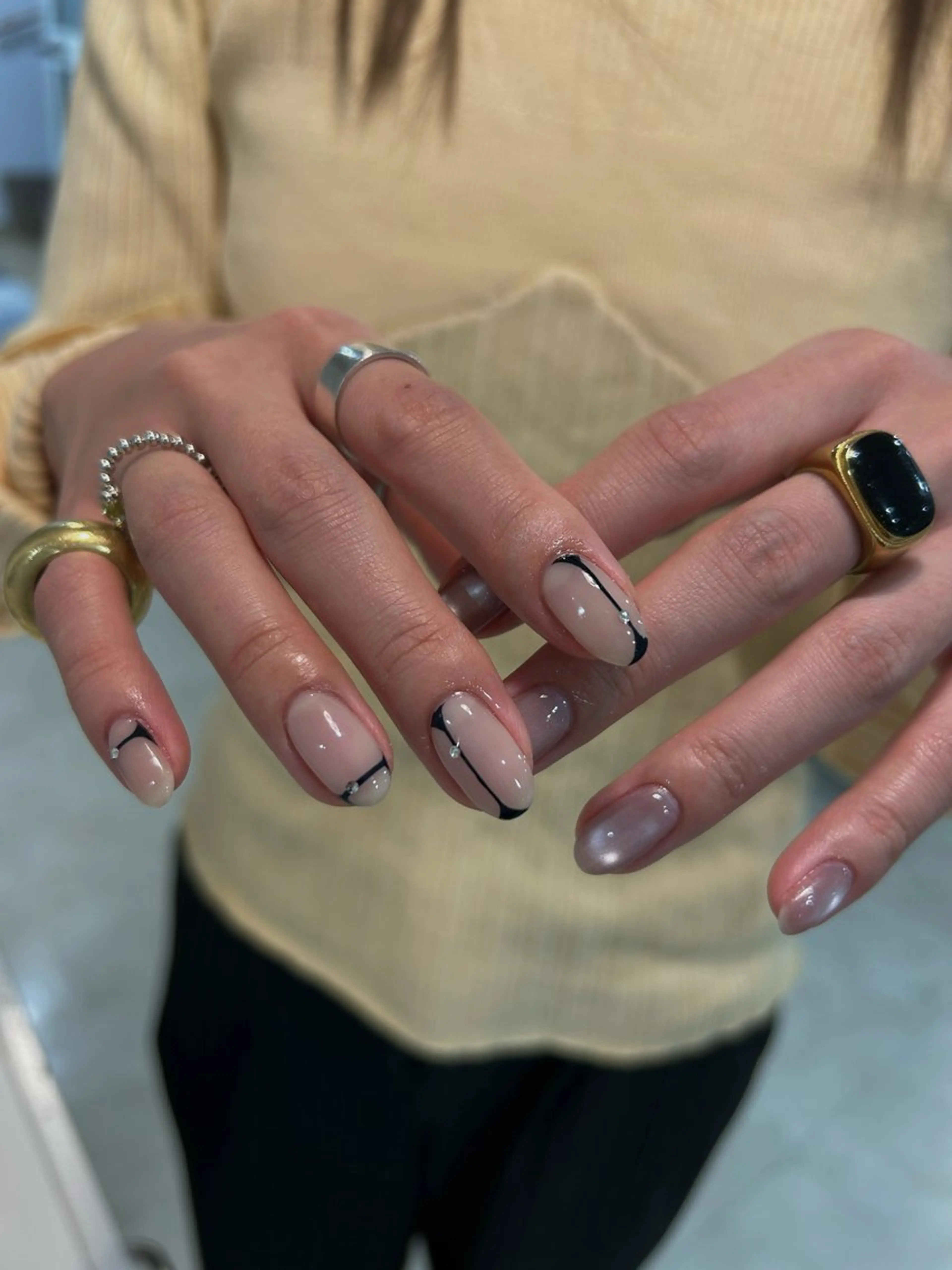 ネイル Salondevi2 isanaのネイルデザイン