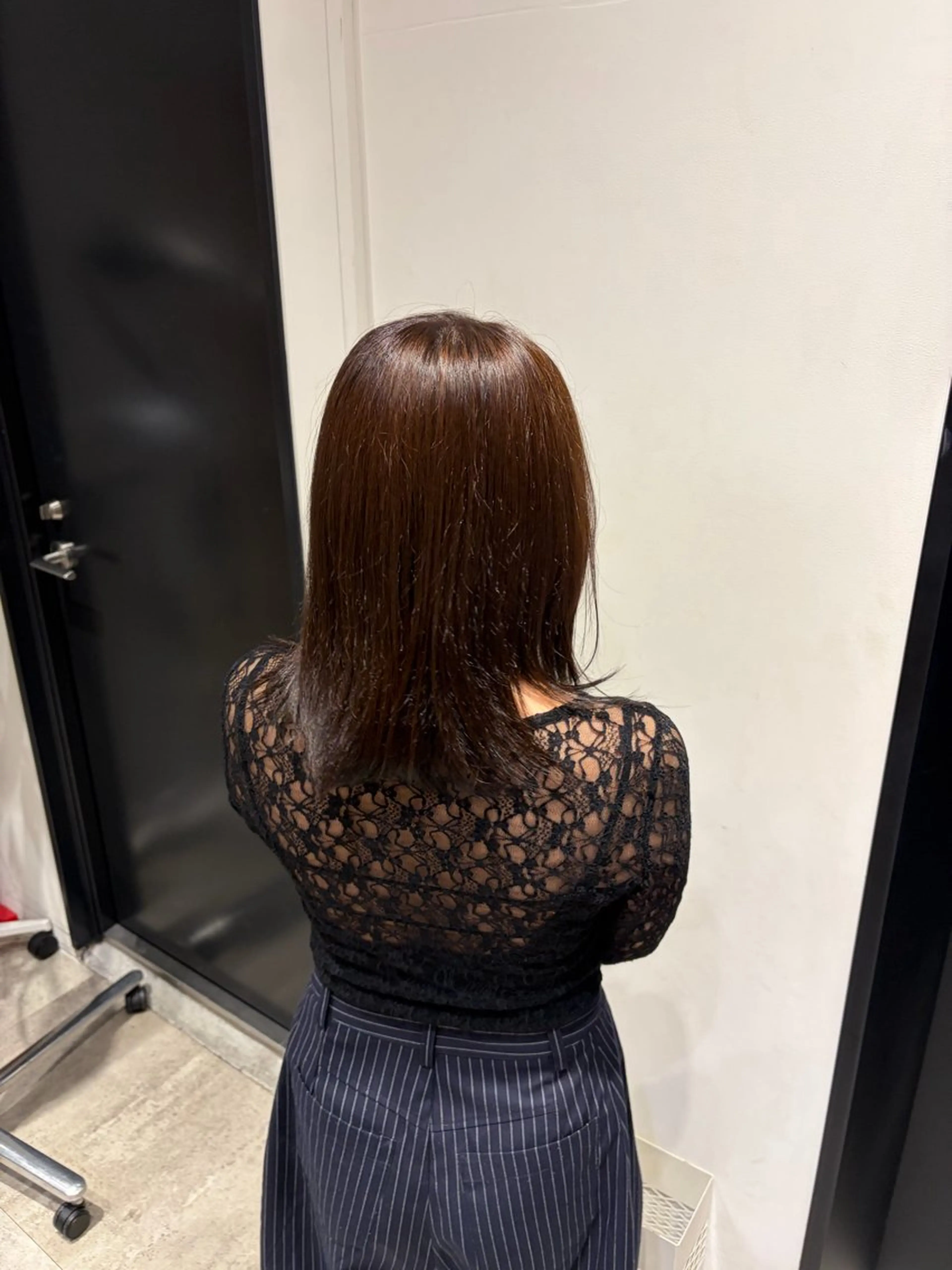 セミロング ヘアカラー トリートメント 渋谷 透明感カラー 雄貴のヘアスタイル