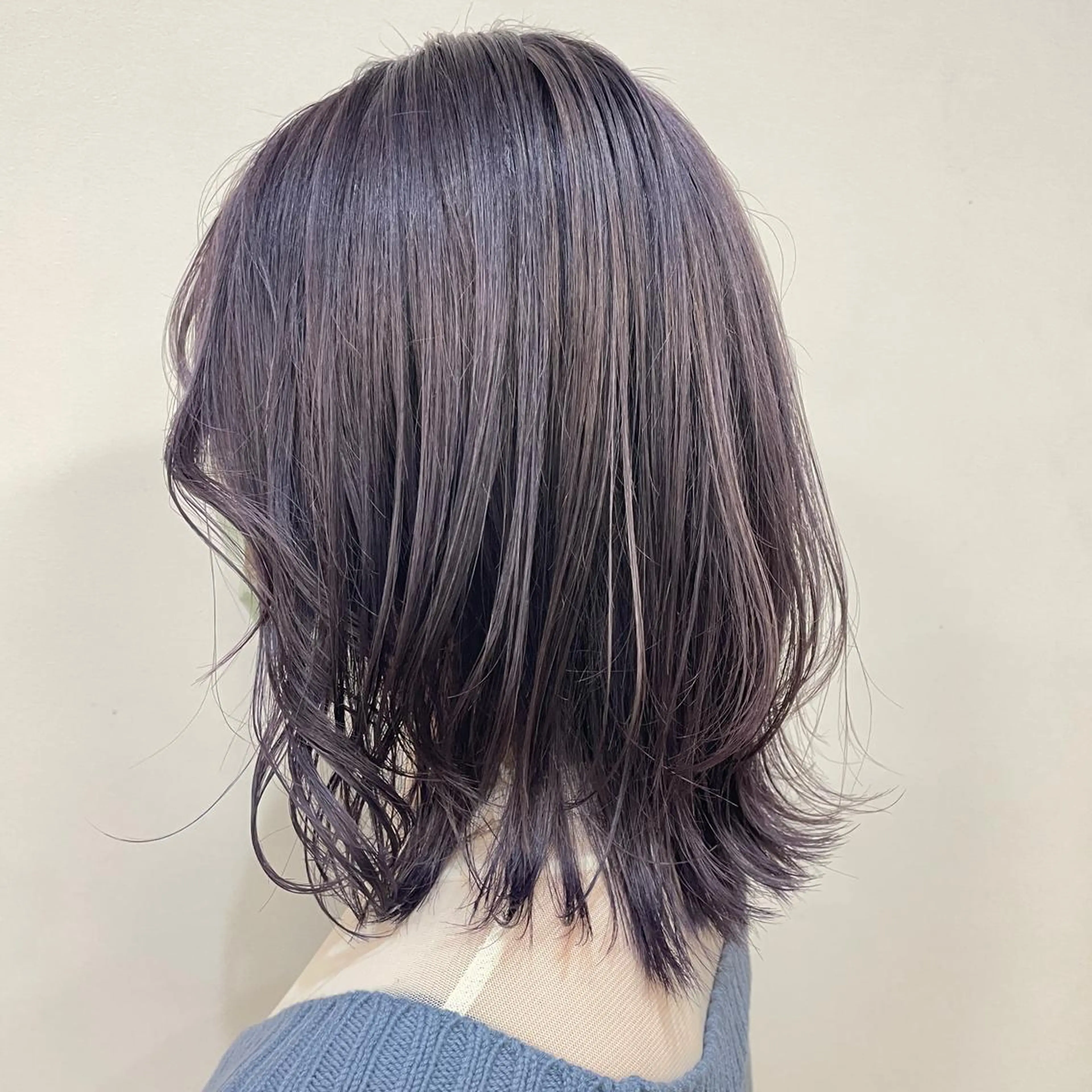 ミディアム 河口 友里のヘアスタイル