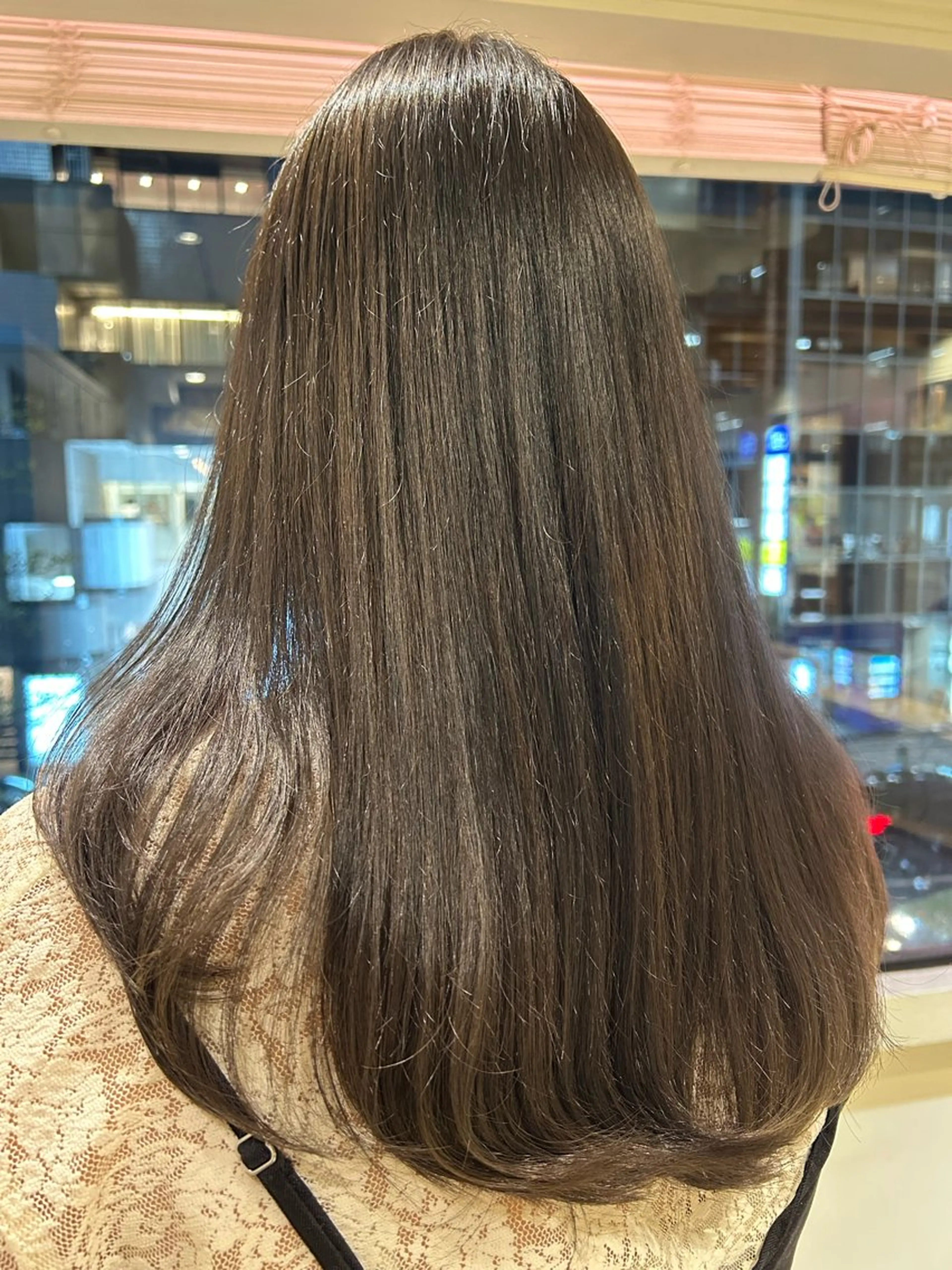 セミロング カラー ヘアカラー kawabe maikoのヘアスタイル