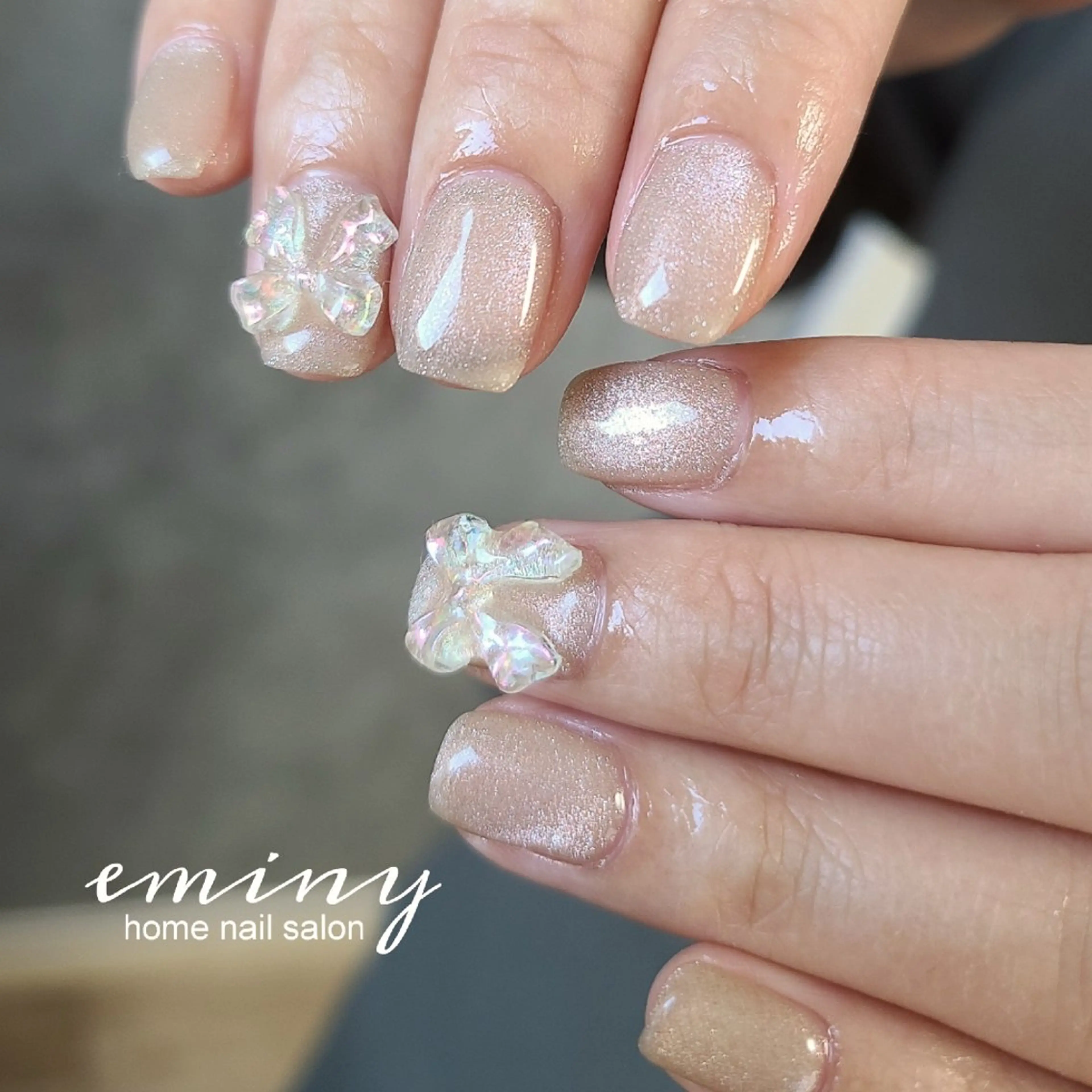 ネイル オーロラネイル ジェルネイル キラキラネイル 韓国ネイル マグネットネイル ハンドネイル nail salon  eminyのネイルデザイン