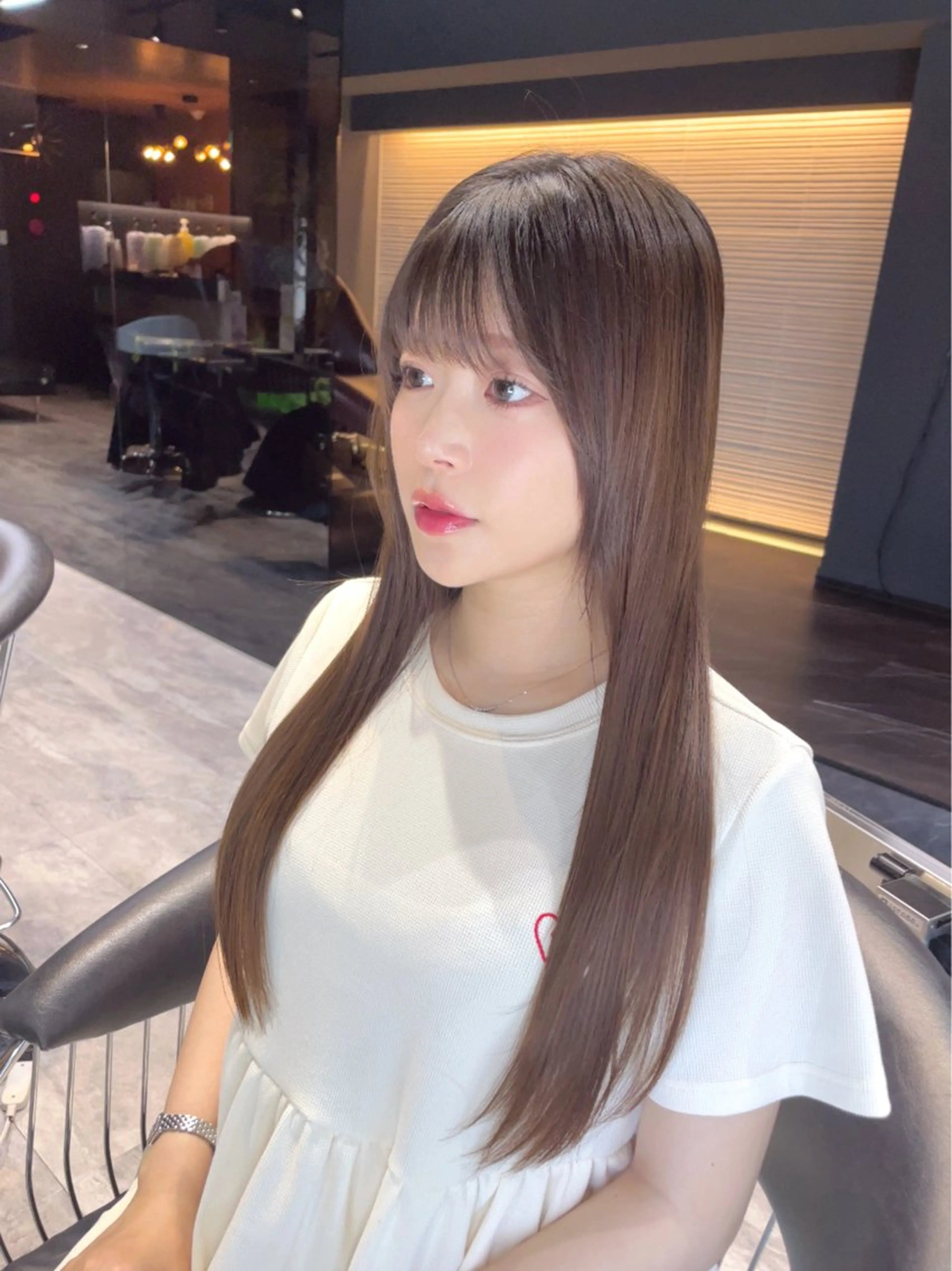 ロング 学生 酸性ストレート レスピア銀座中央通り店所属・酸性ストレート/ 透明感カラー/中村利のヘアスタイル