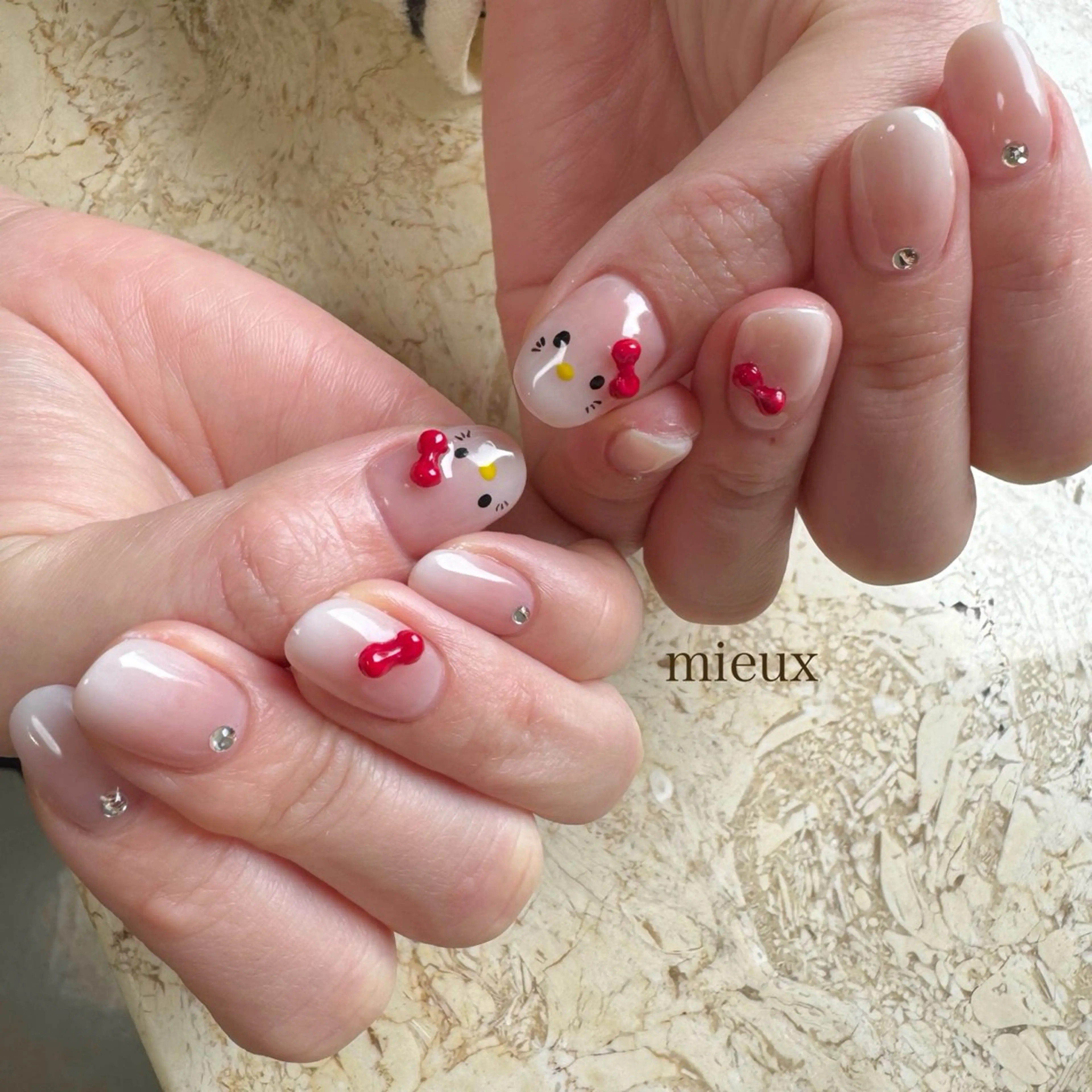 ネイル ハンドネイル フットネイル nail salon mieux(ミュー)のマツエク・マツパデザイン