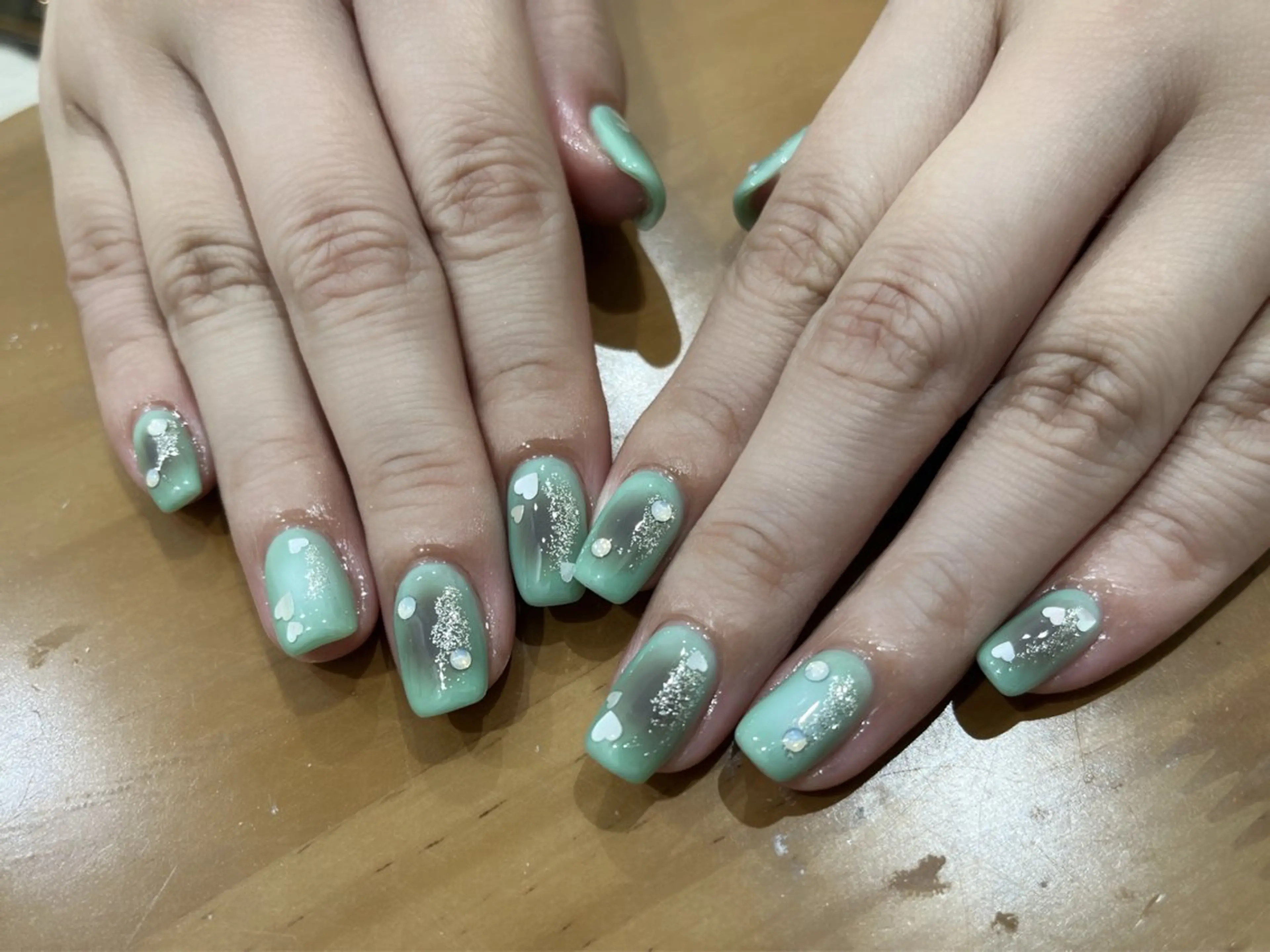 ネイル 持ち込み ハンドネイル 中川 愛理のネイルデザイン