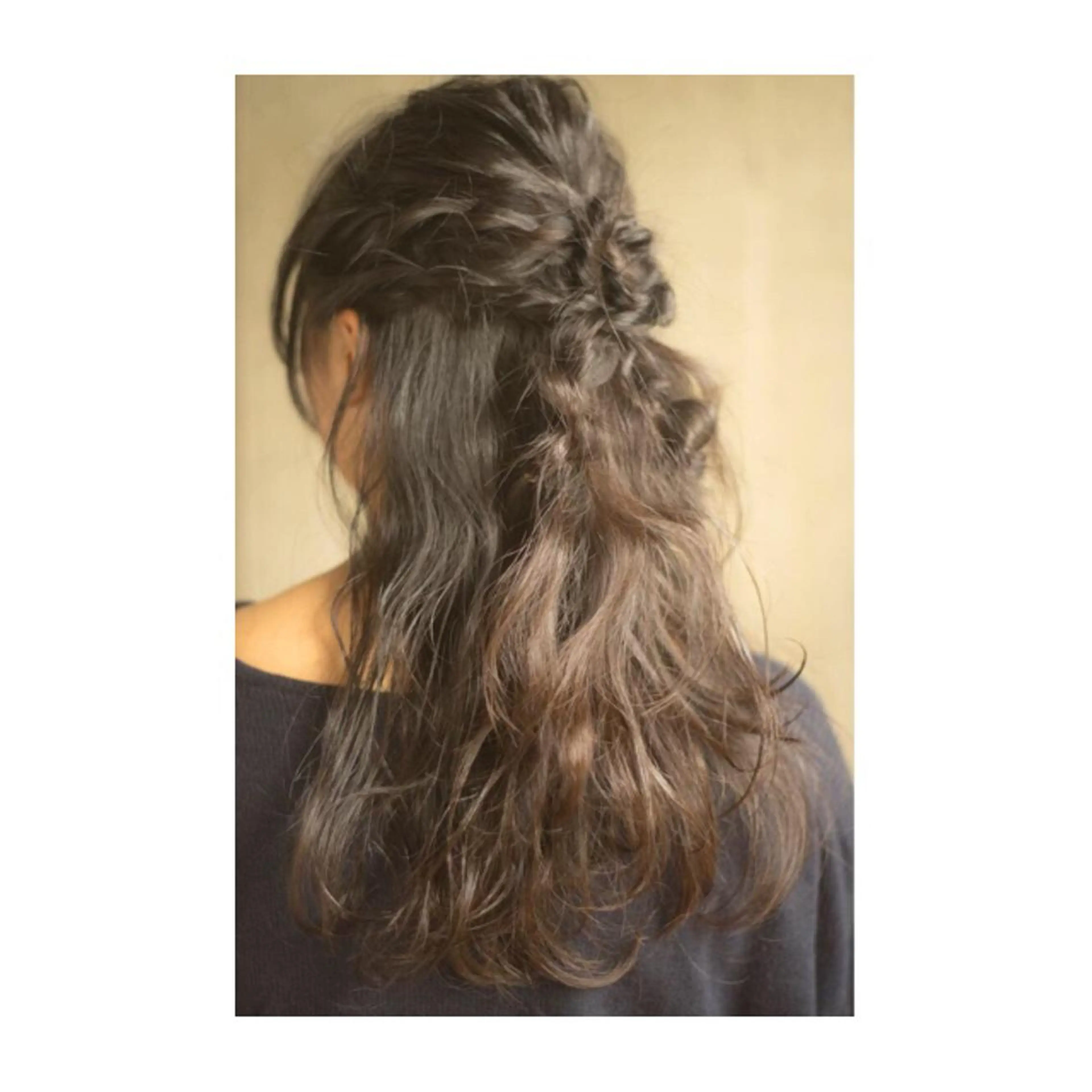 セミロング ロング パーマ ヘアアレンジ ハーフアップ ツイスパ・波巻き 🩵片平和香奈のヘアスタイル