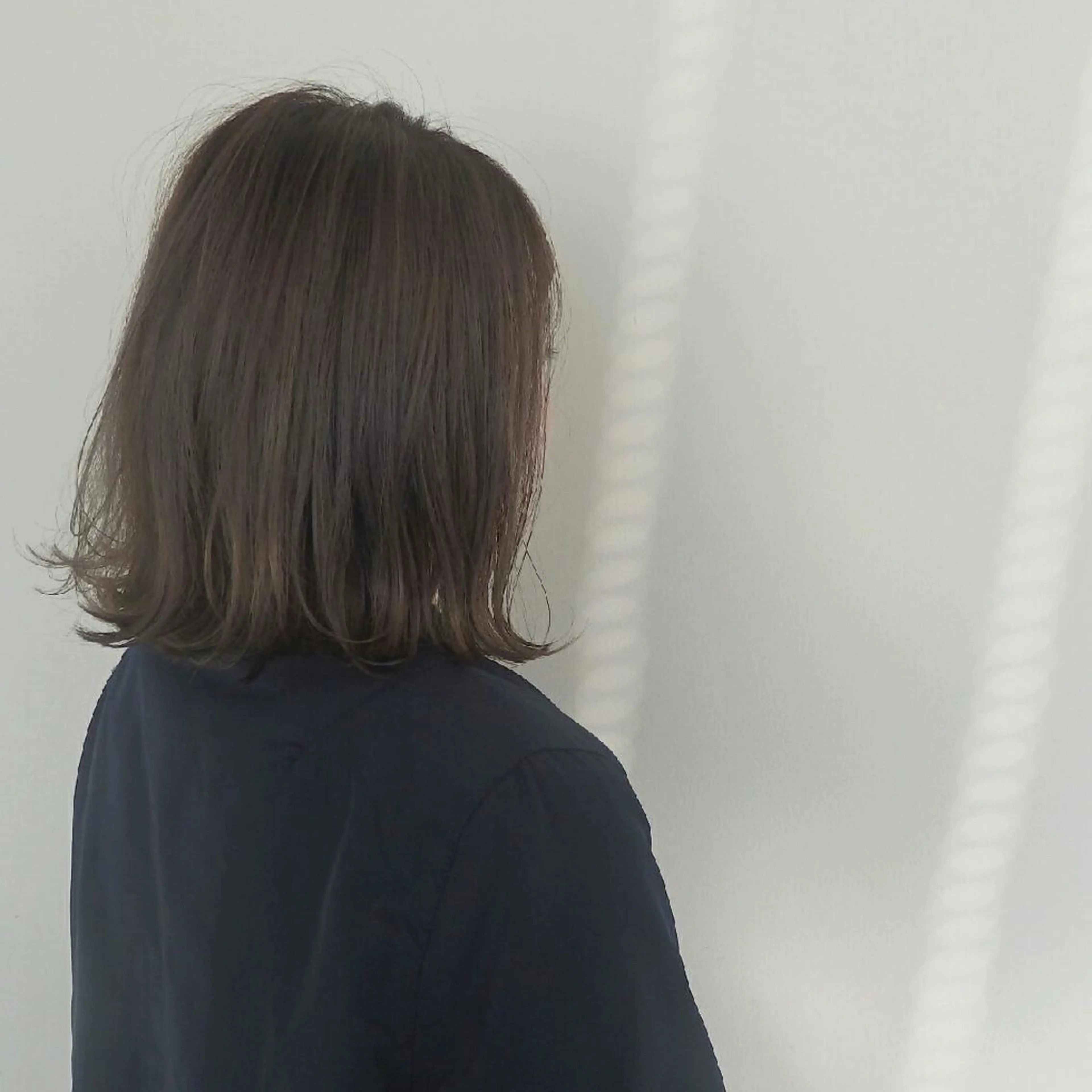 ミディアム ショート セミロング ヘアアレンジ パーマ カラー ネイル マツエク・マツパ ハイライトカラー ハイライト 外ハネヘア iplus まつげ、眉毛、耳つぼのマツエク・マツパデザイン
