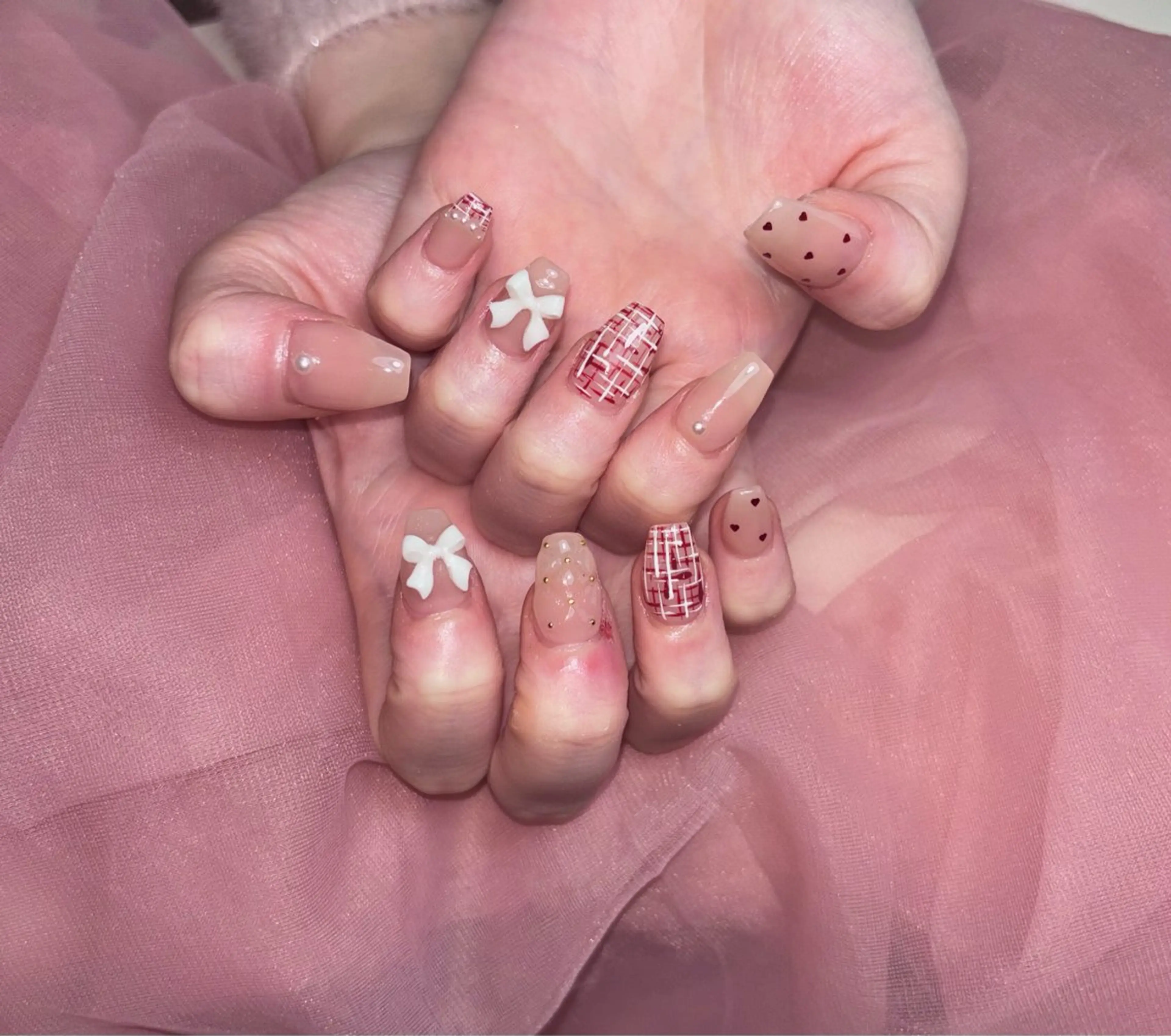 ネイル ハンドネイル 𝐁𝐞𝐥𝐥 𝐦𝐞のネイルデザイン