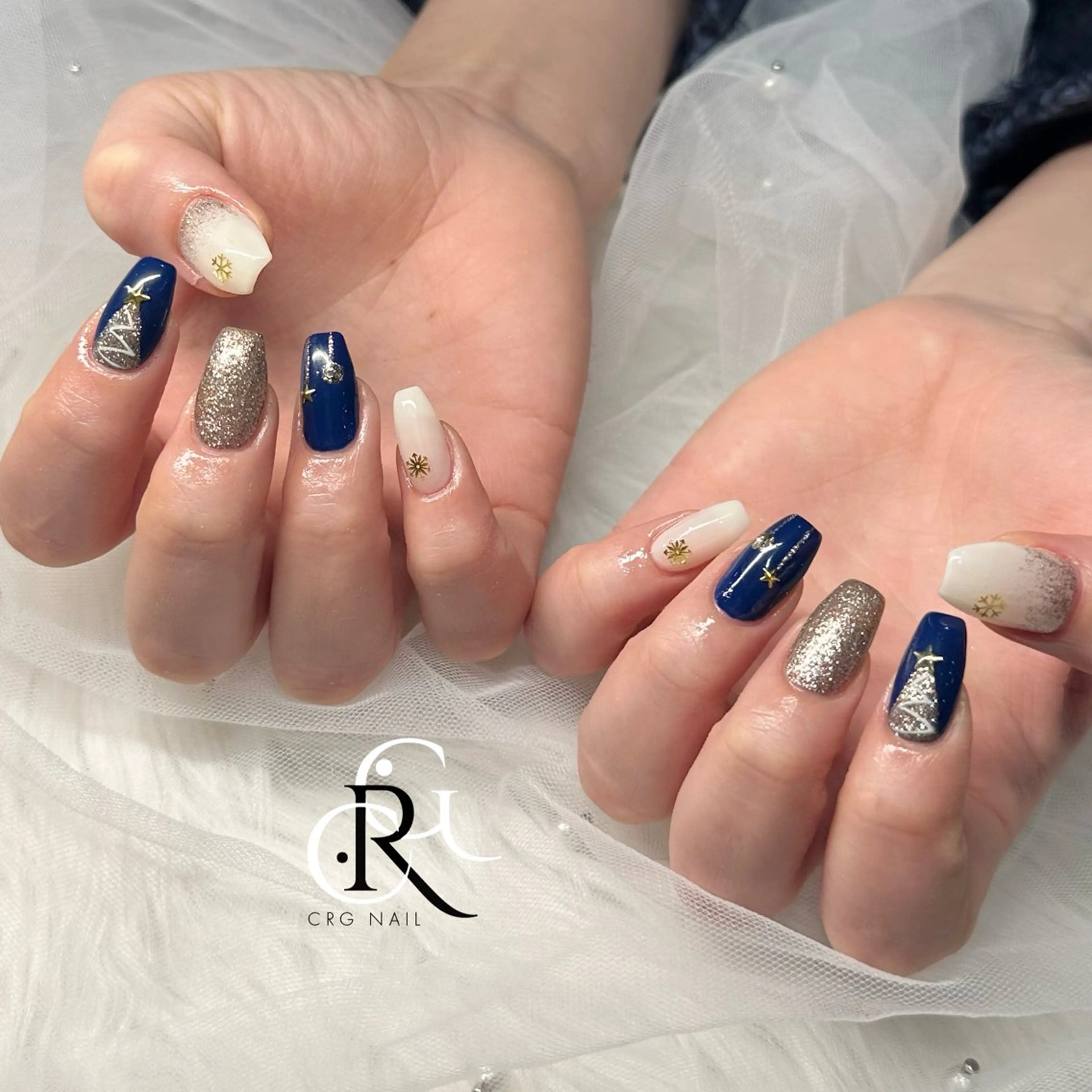ネイル 冬ネイル クリスマス ハンドネイル 美フォルム✨ CRG RURIのネイルデザイン