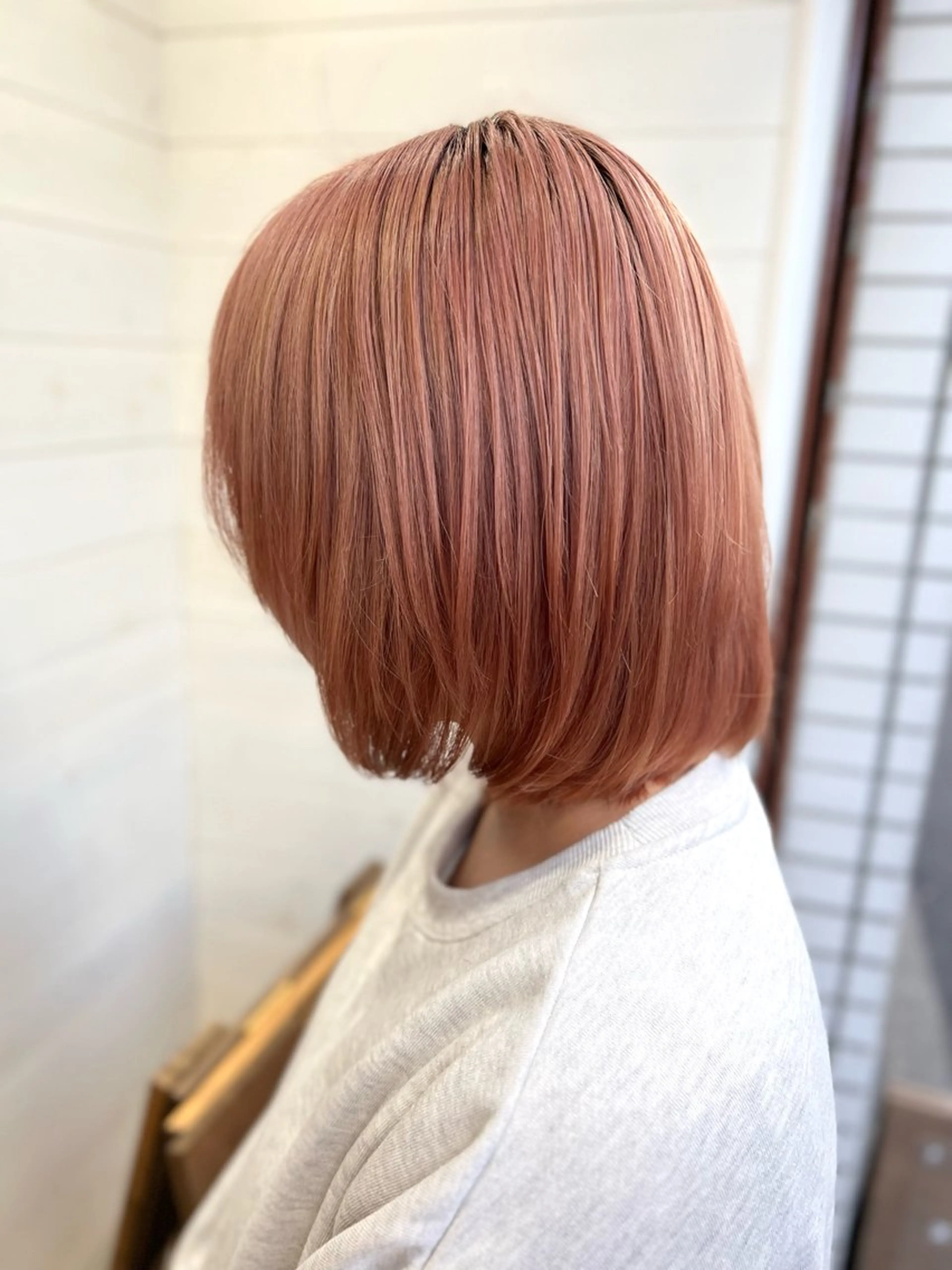 ショート カラー ボブレイヤー ピンクカラー ボブ レイヤーカット 🍇おぐら めぐみ🍇のヘアスタイル