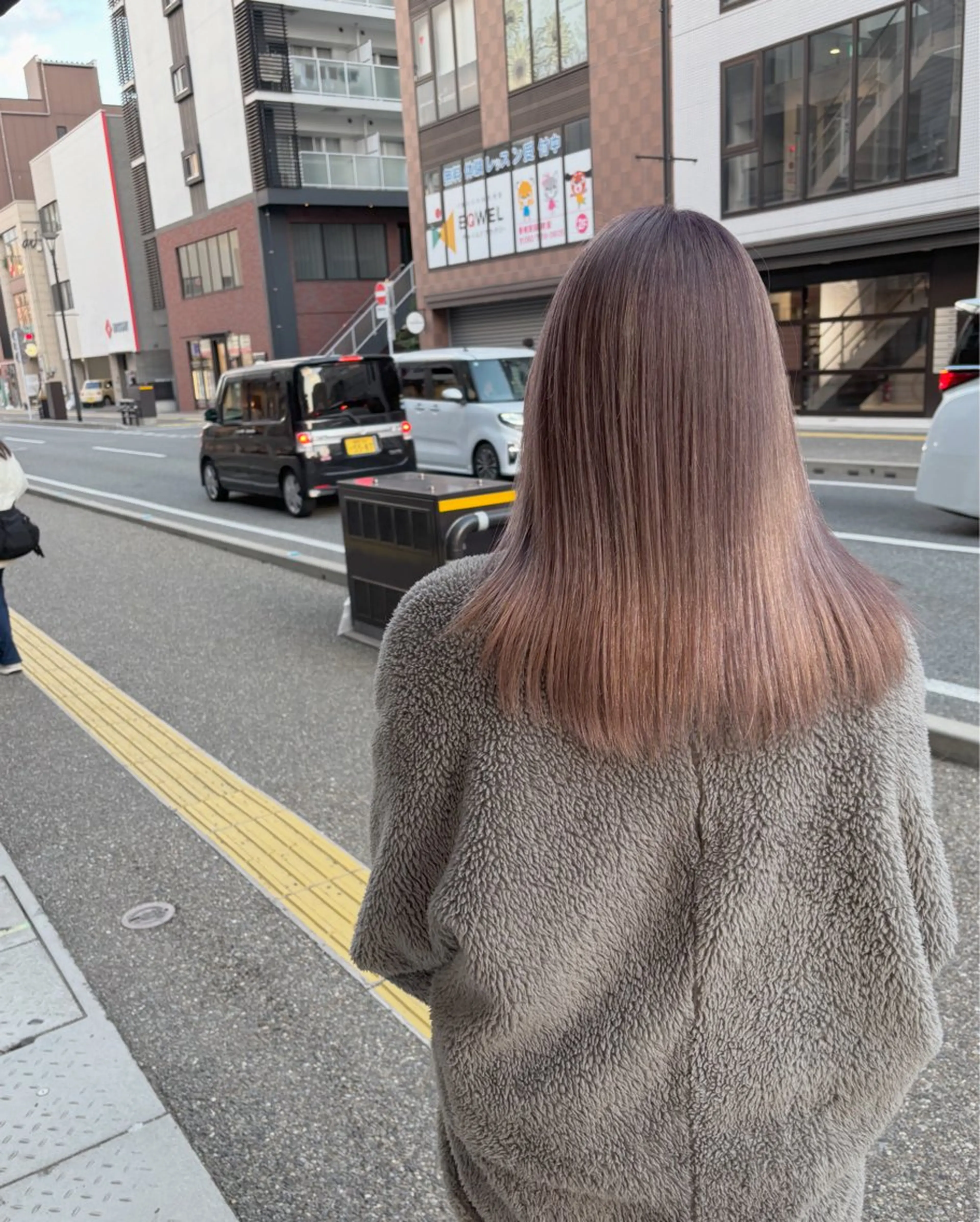セミロング カット ヘアカラー トリートメント toki所属・ＳＨＵ ＮＴＡのヘアスタイル