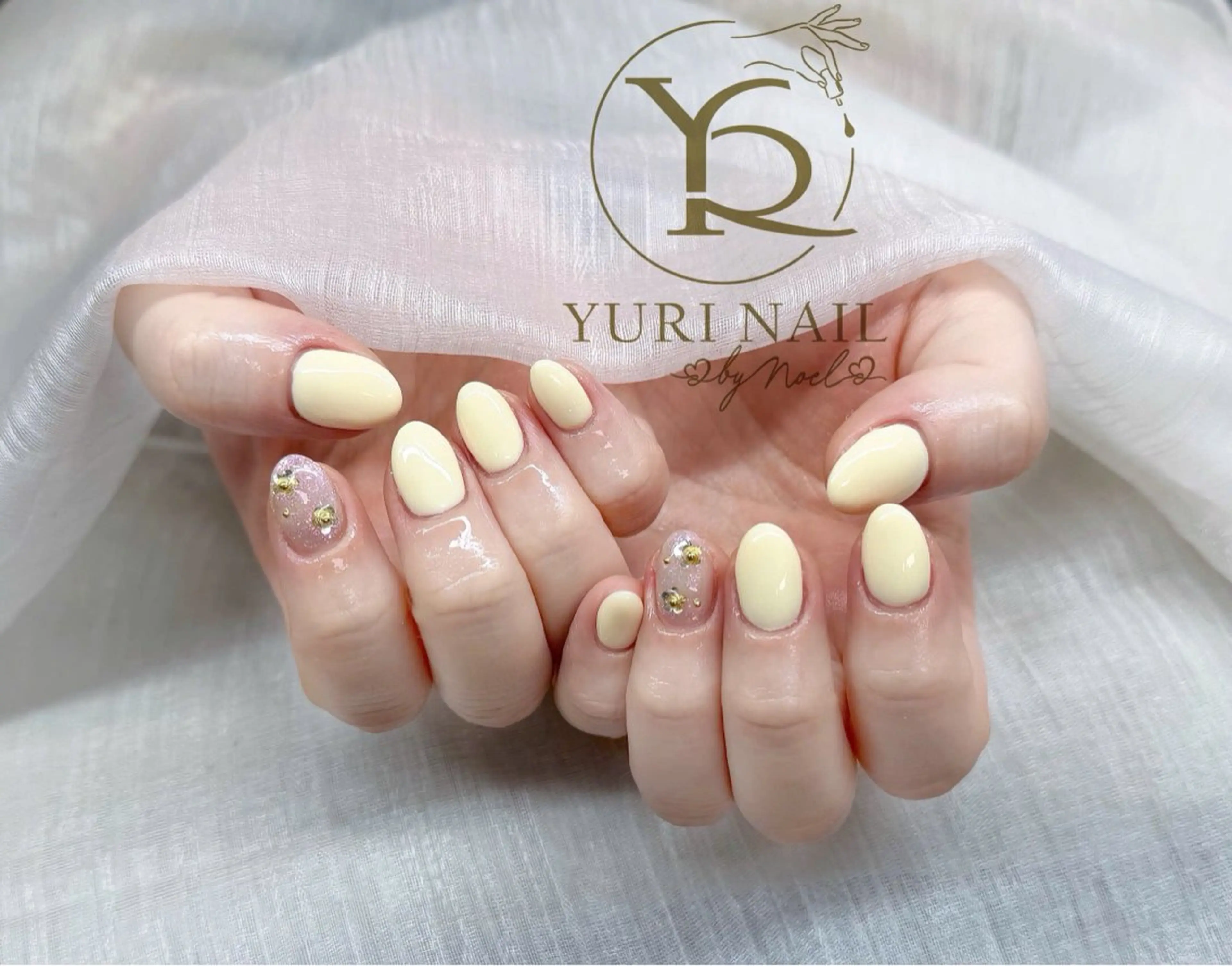 ネイル ハンドネイル フットネイル ハンドケア YURI Nail NARITAのネイルデザイン