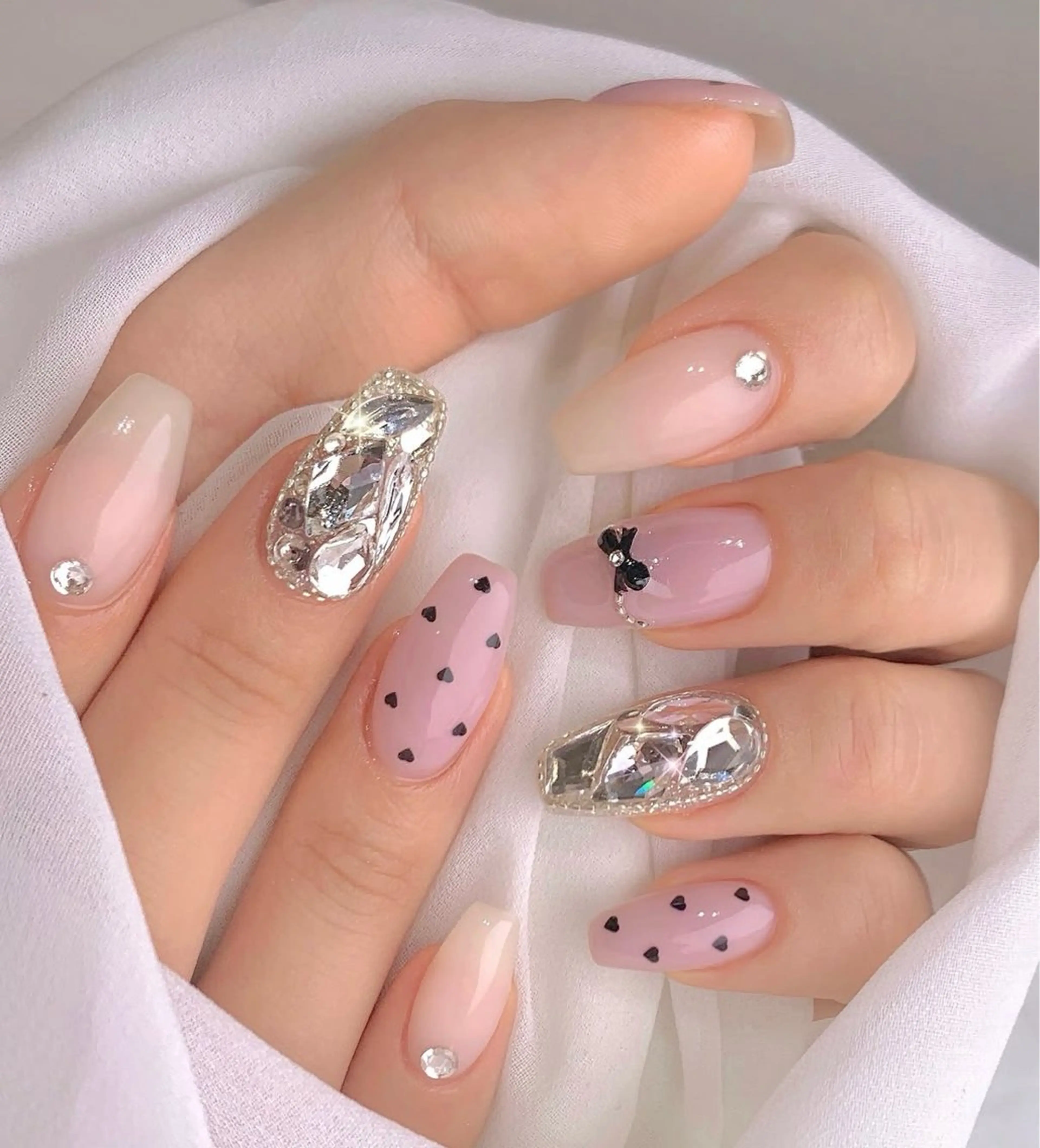 ネイル NailSalon✨ Écrinエクランのネイルデザイン