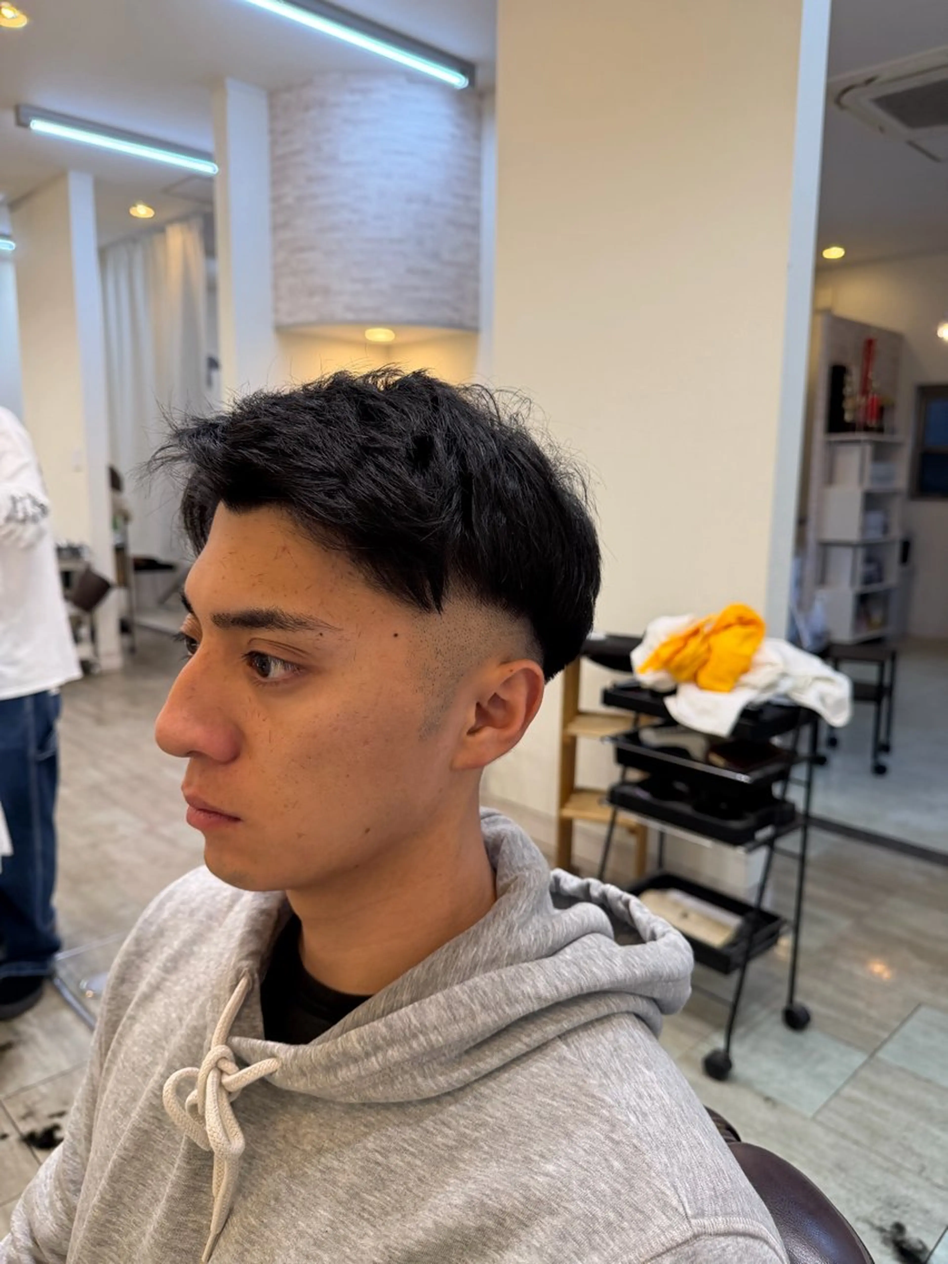 ショート 呉屋 俊介のヘアスタイル