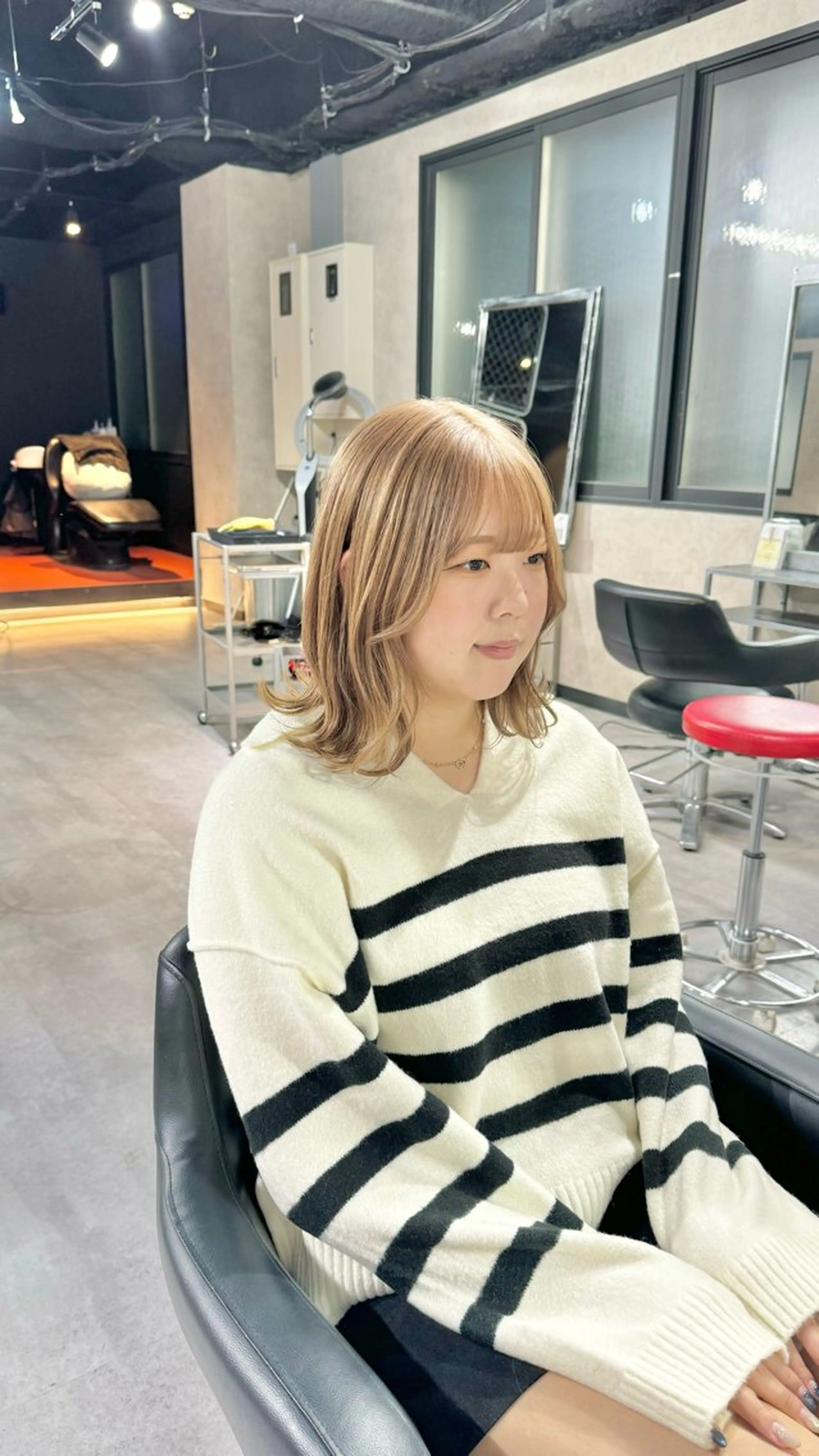 ミディアム カラー ベージュカラー カット ヘアカラー トリートメント B E C H I C O〔べち子〕のヘアスタイル