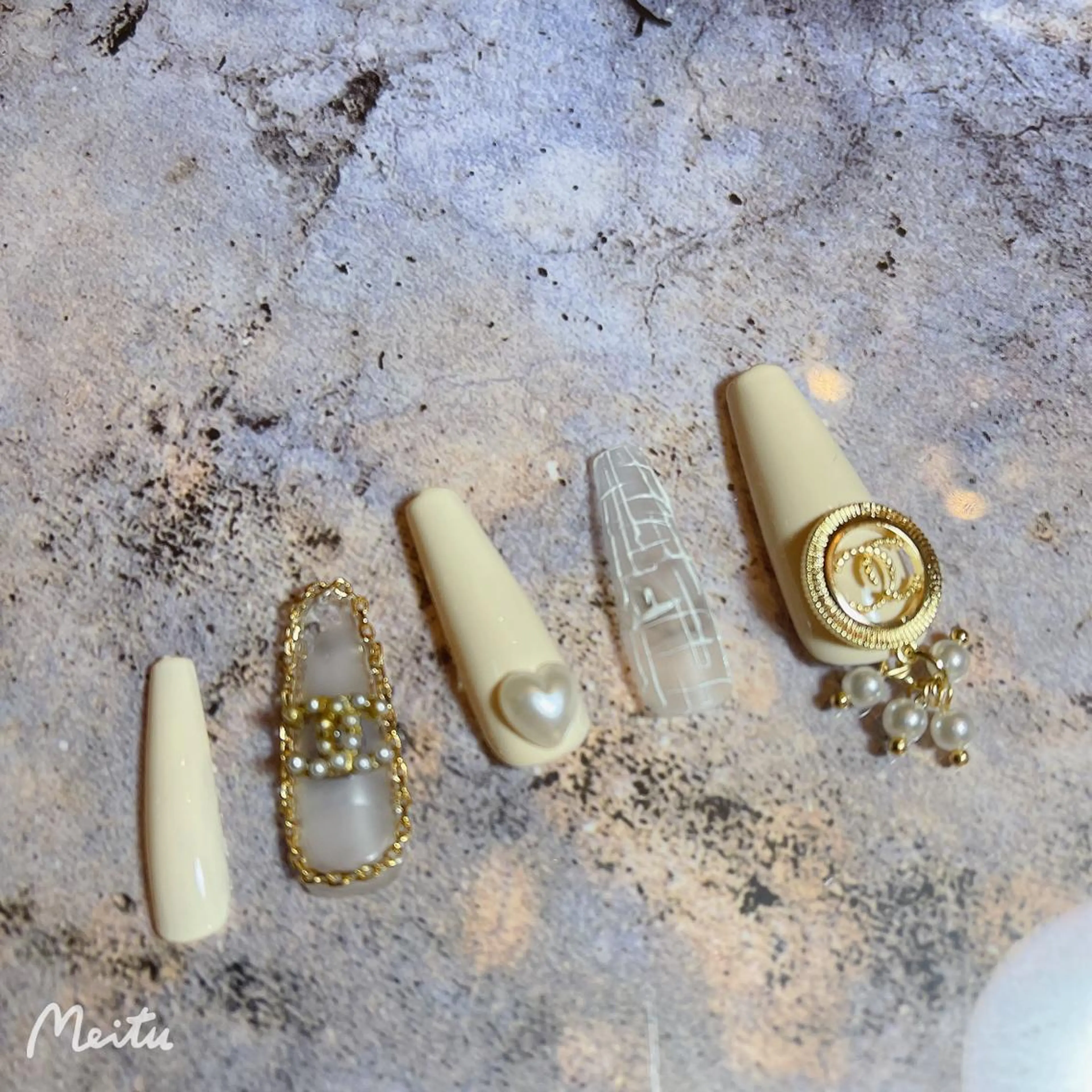 ネイル FLY Nail Salonのネイルデザイン