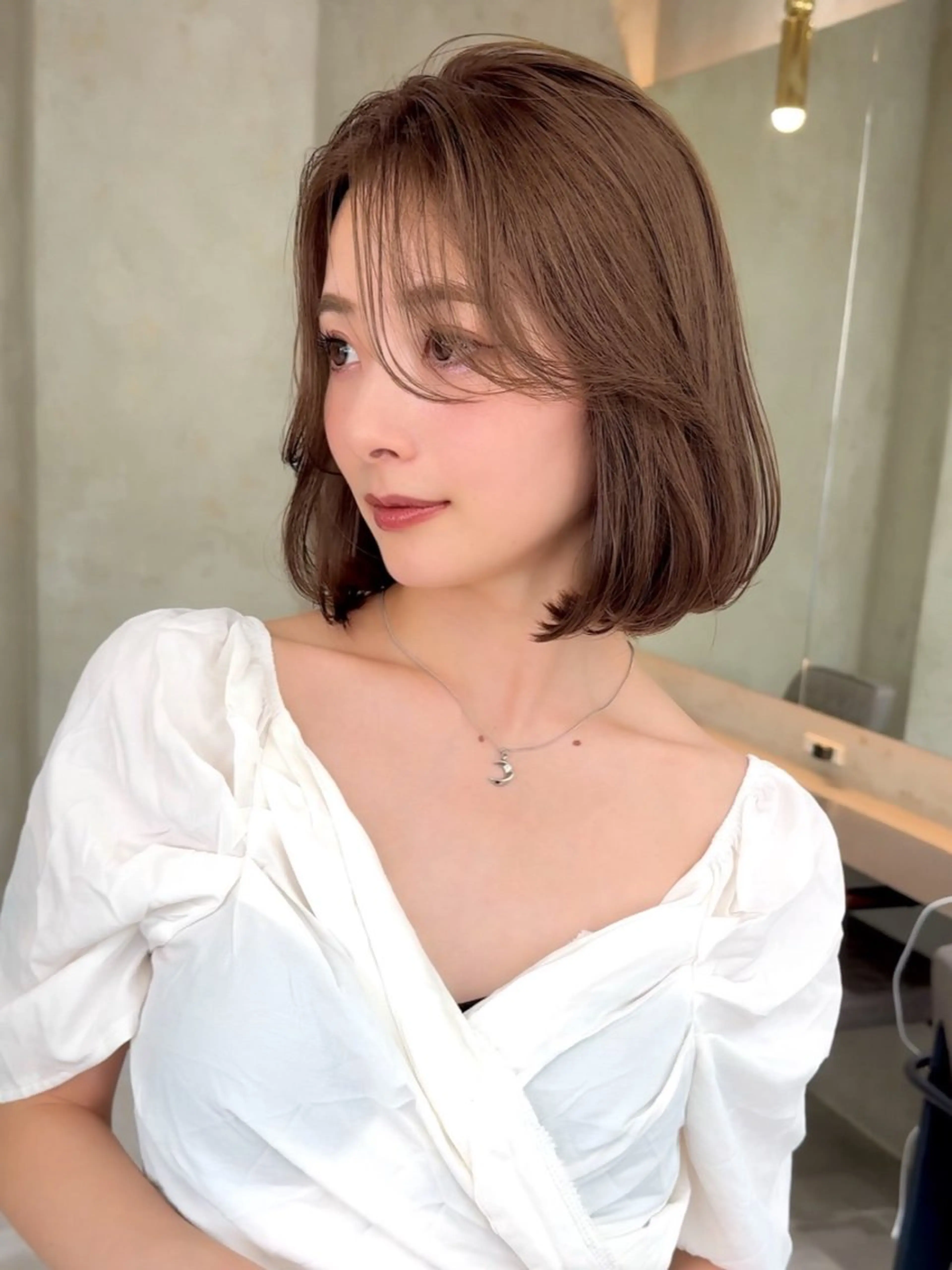 ショート カラー カット ヘアカラー トリートメント 莉乃/縮毛矯正/髪質 改善/艶カラーのヘアスタイル