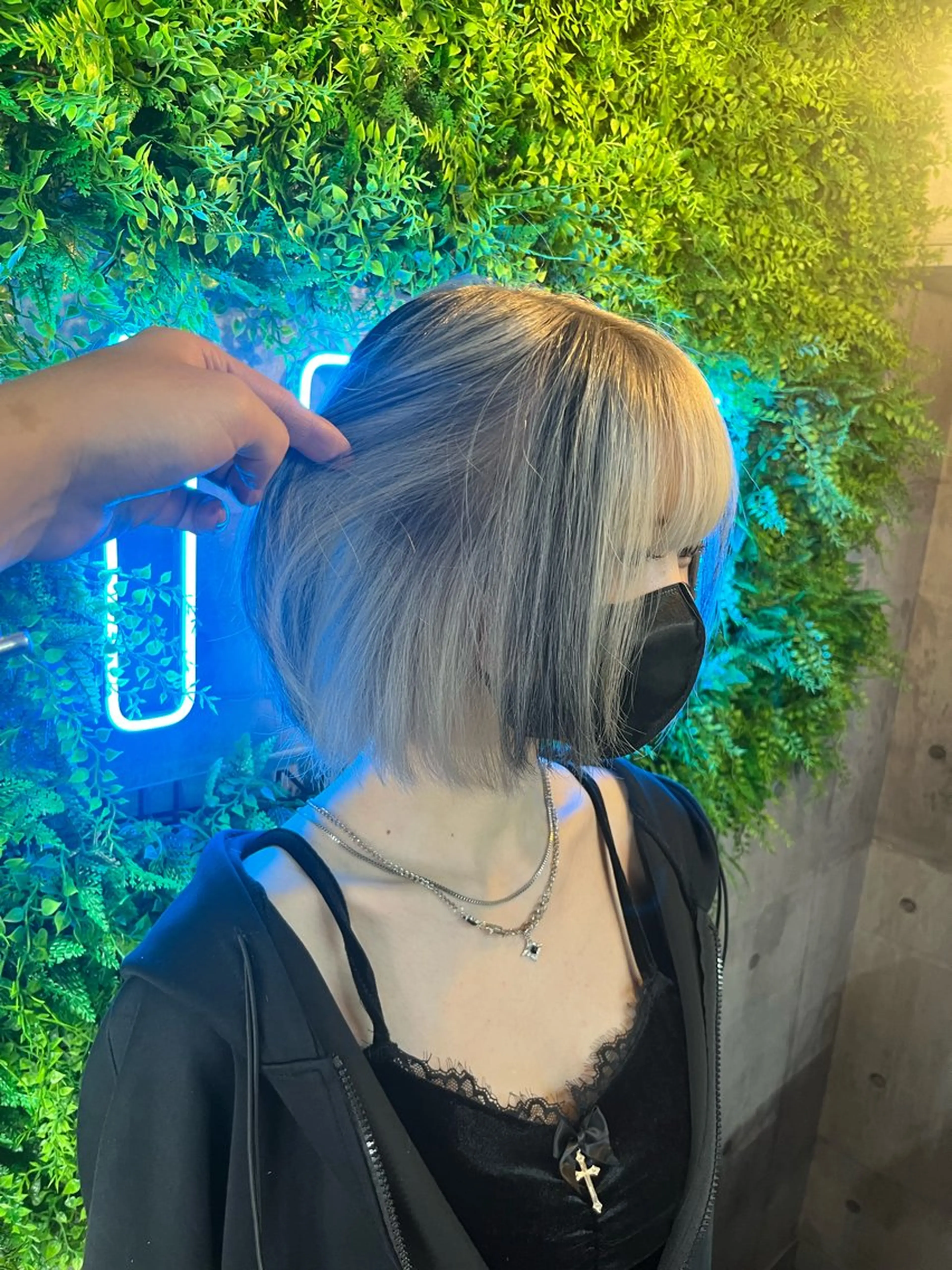 ミディアム カット ヘアカラー トリートメント ヘアセット 個性派ウルフ/メンズ /ブリーチ/渋谷のヘアスタイル