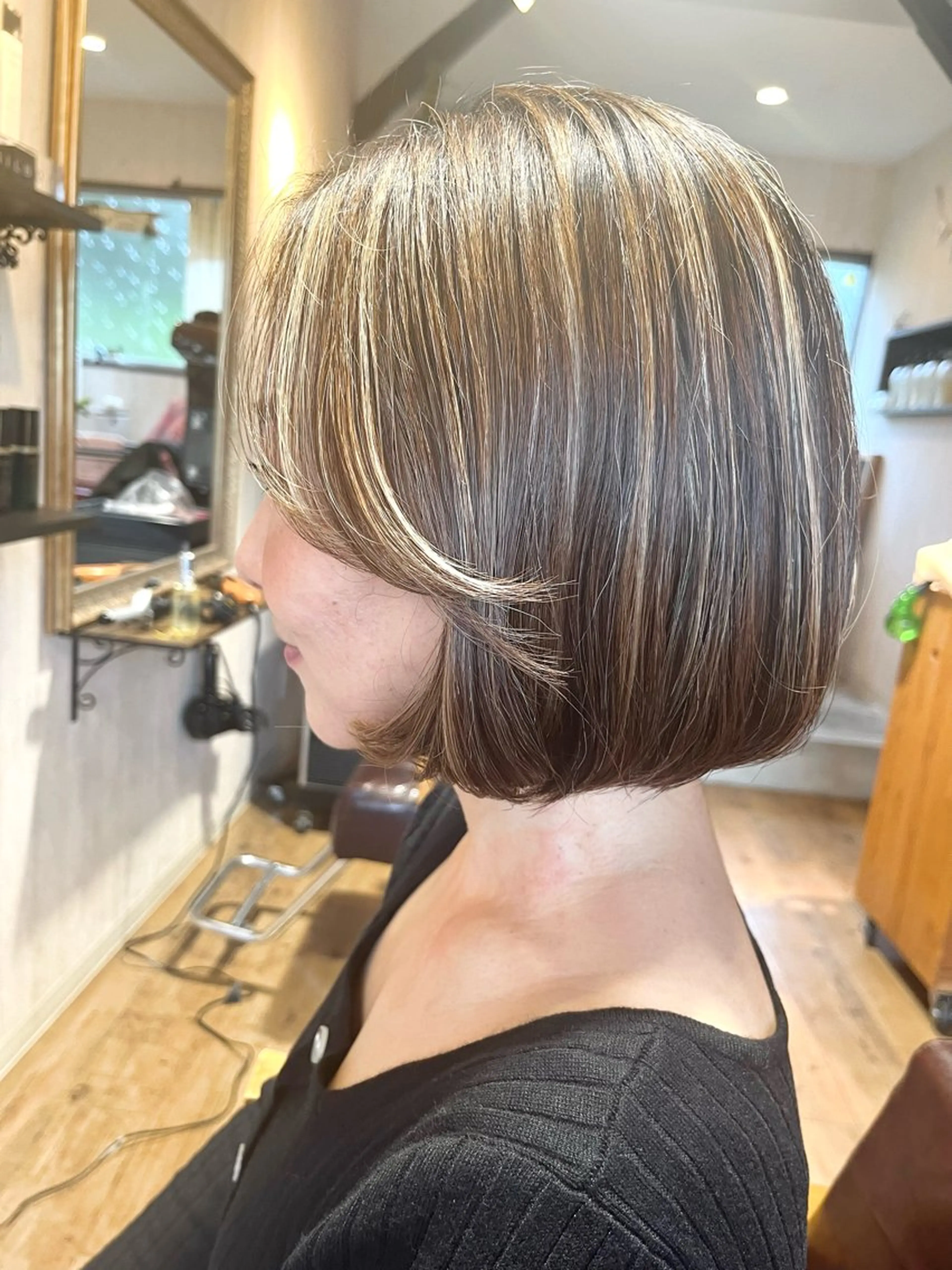 ミディアム カラー カット ヘアカラー トリートメント SORA所属・. Lｉｅのヘアスタイル