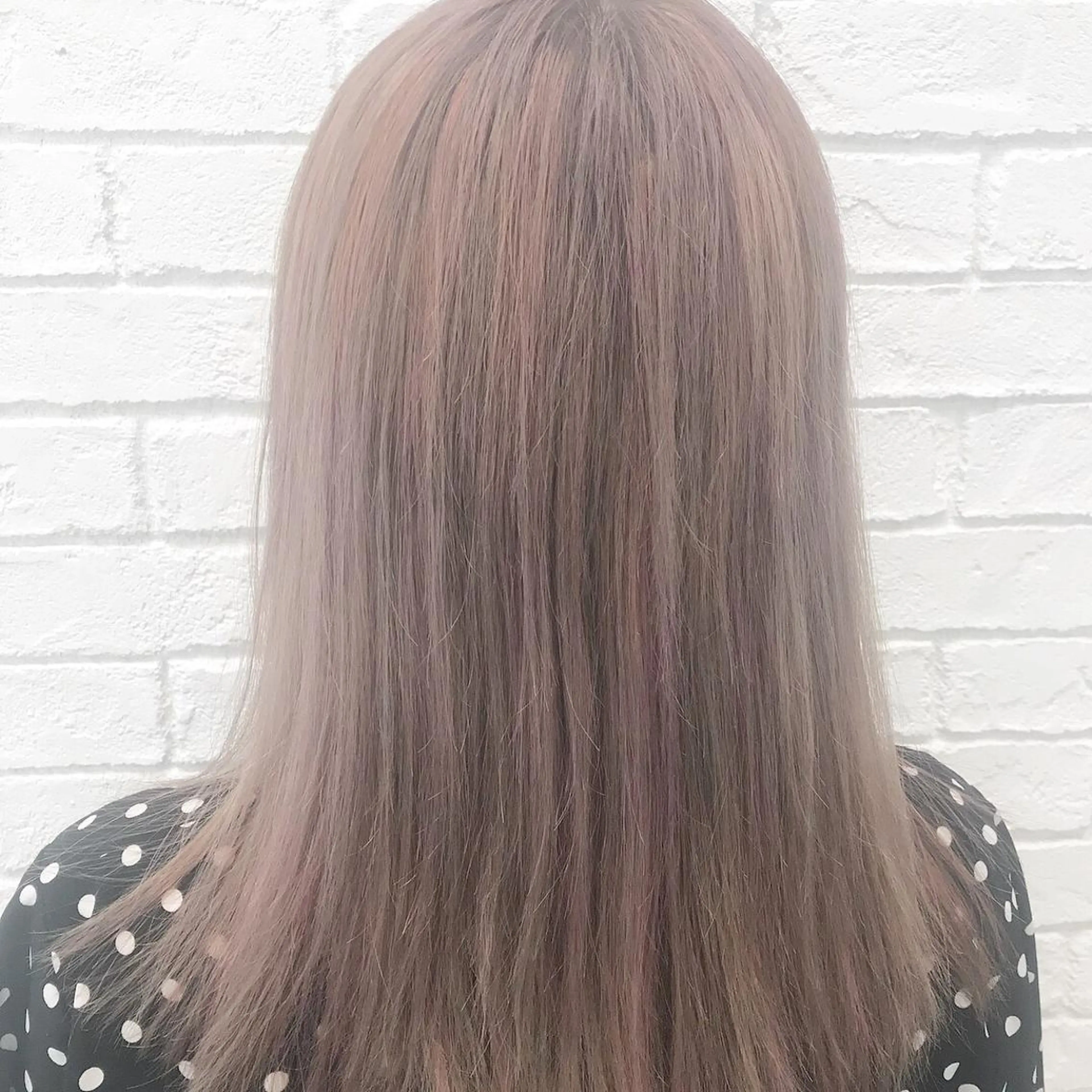 ミディアム カラー ブリーチ 松岡 恭弘のヘアスタイル