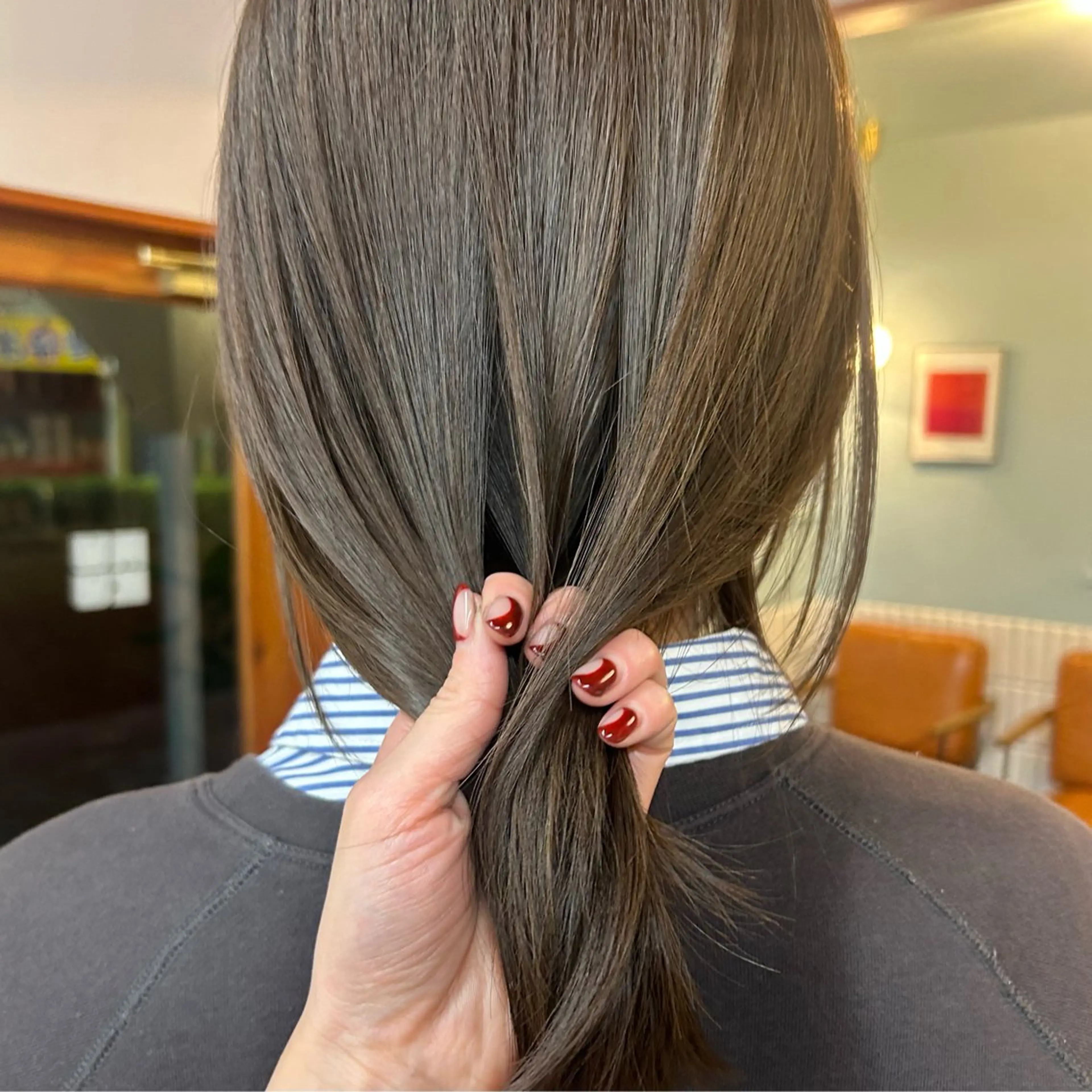 セミロング カラー MUKU リカのヘアスタイル