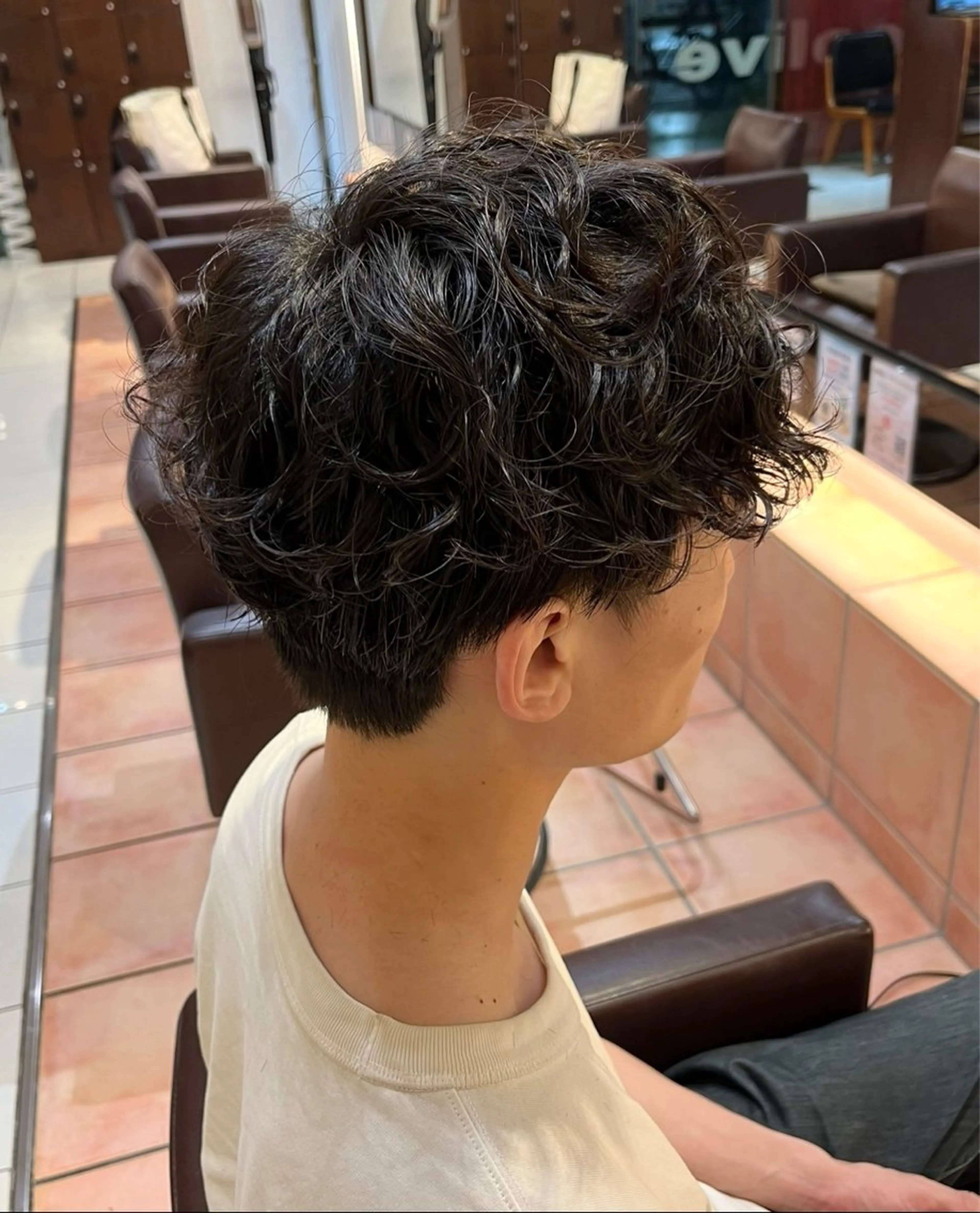 ショート メンズ 透け感カラー🌿 小島 りなのヘアスタイル