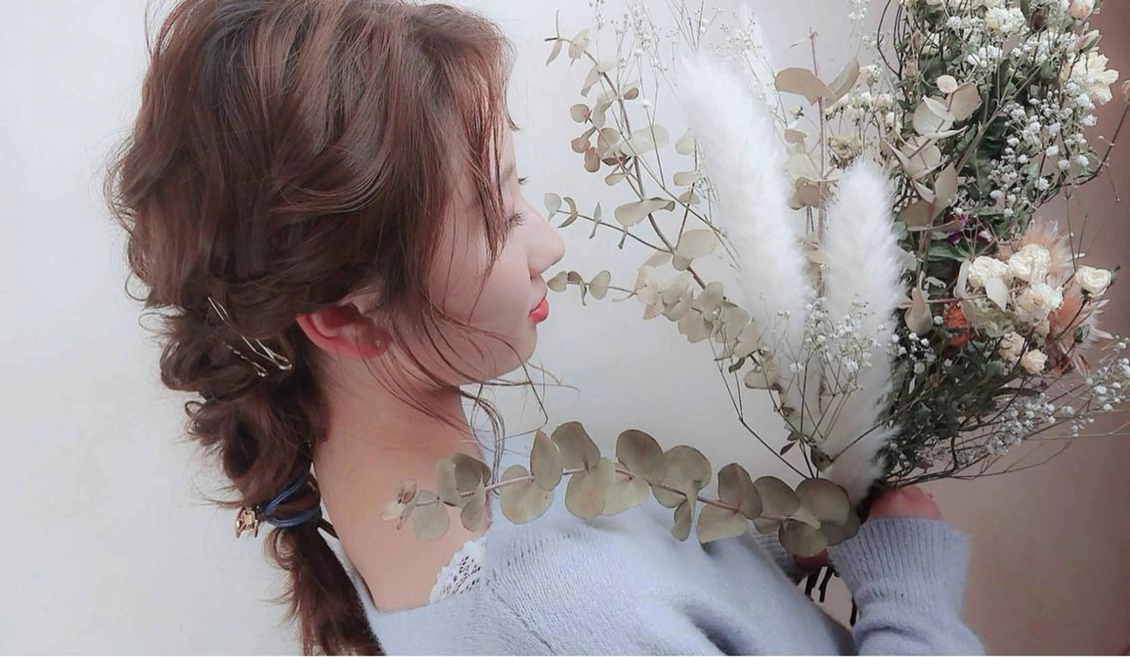 セミロング カレンダー 弁天町Tomoのヘアスタイル