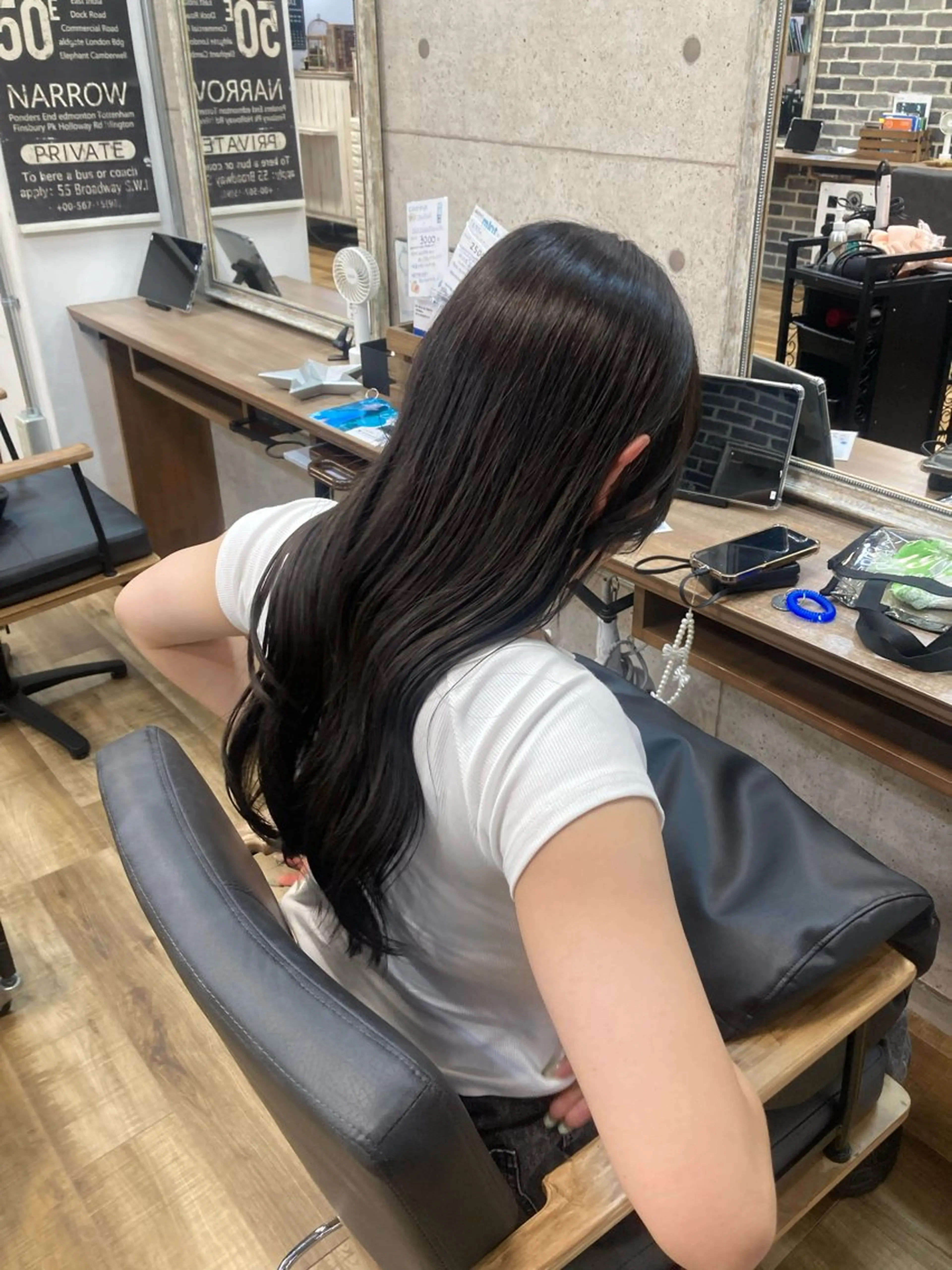 カラー 黒髪 透明感カラー 加茂野 緑のヘアスタイル