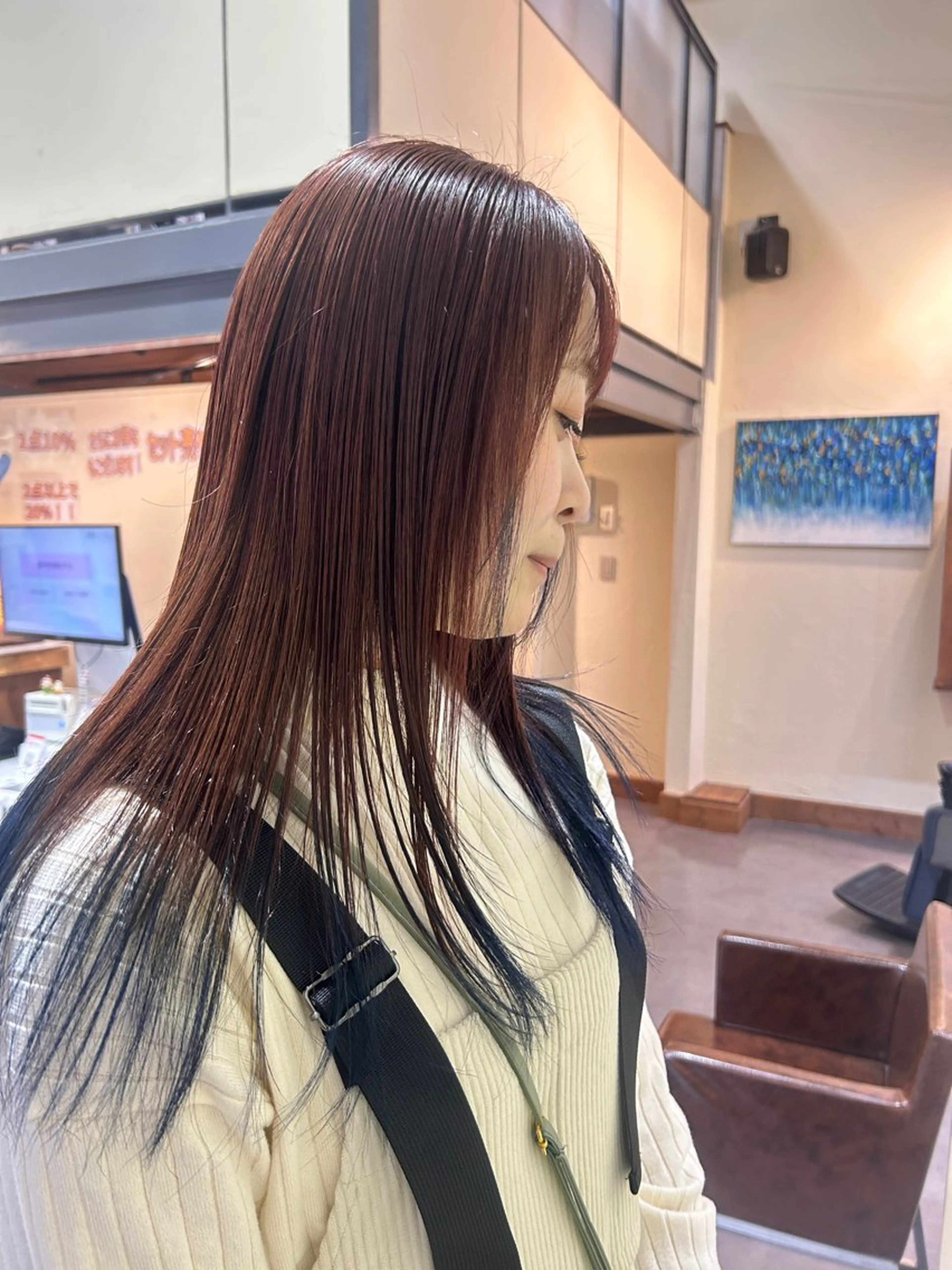 ロング ヘアカラー 井上 萌のヘアスタイル