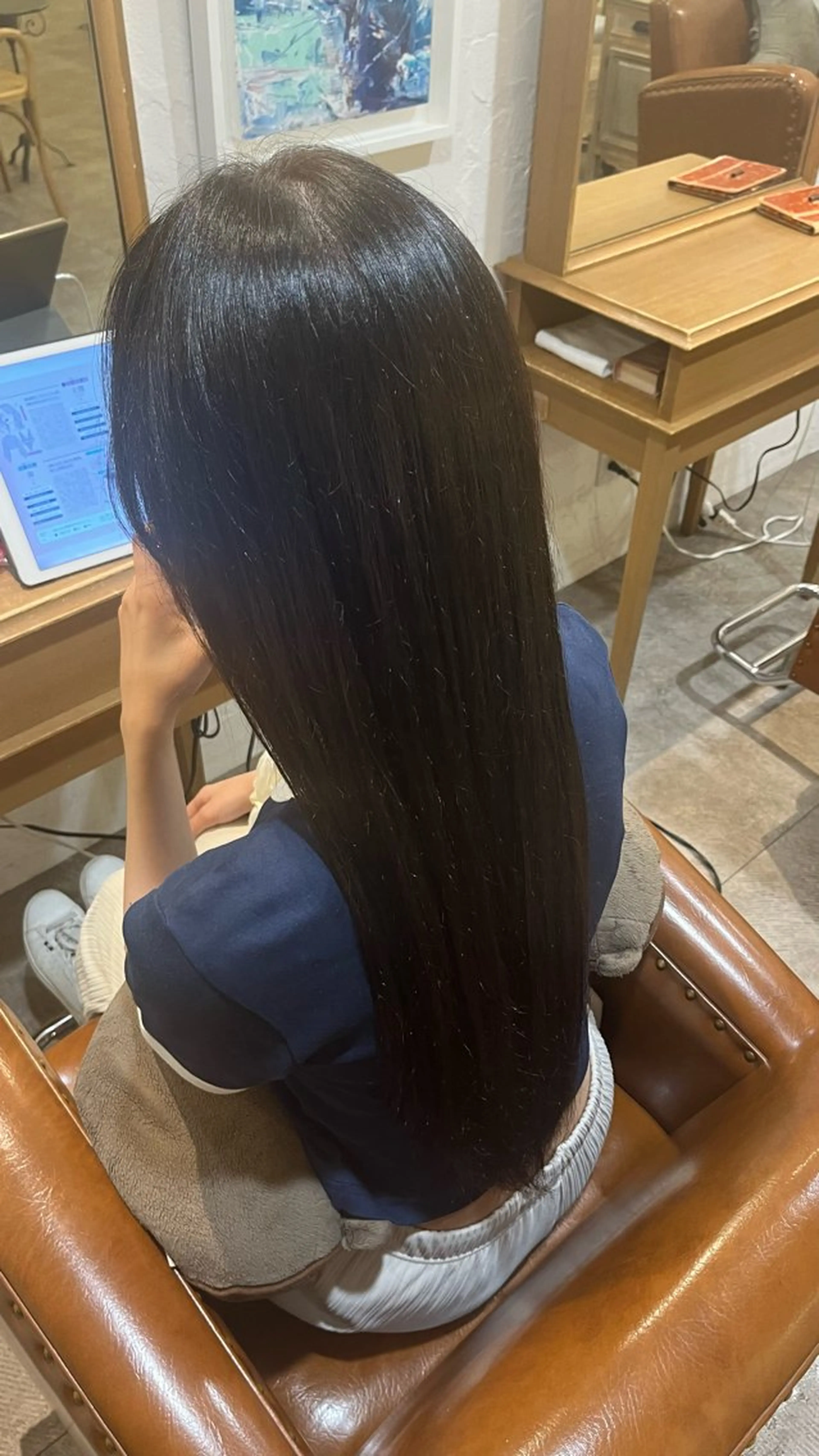 ロング カラー 透明感カラー グレージュ オリーブグレージュ オリーブグレー 杉澤 凛々愛のヘアスタイル