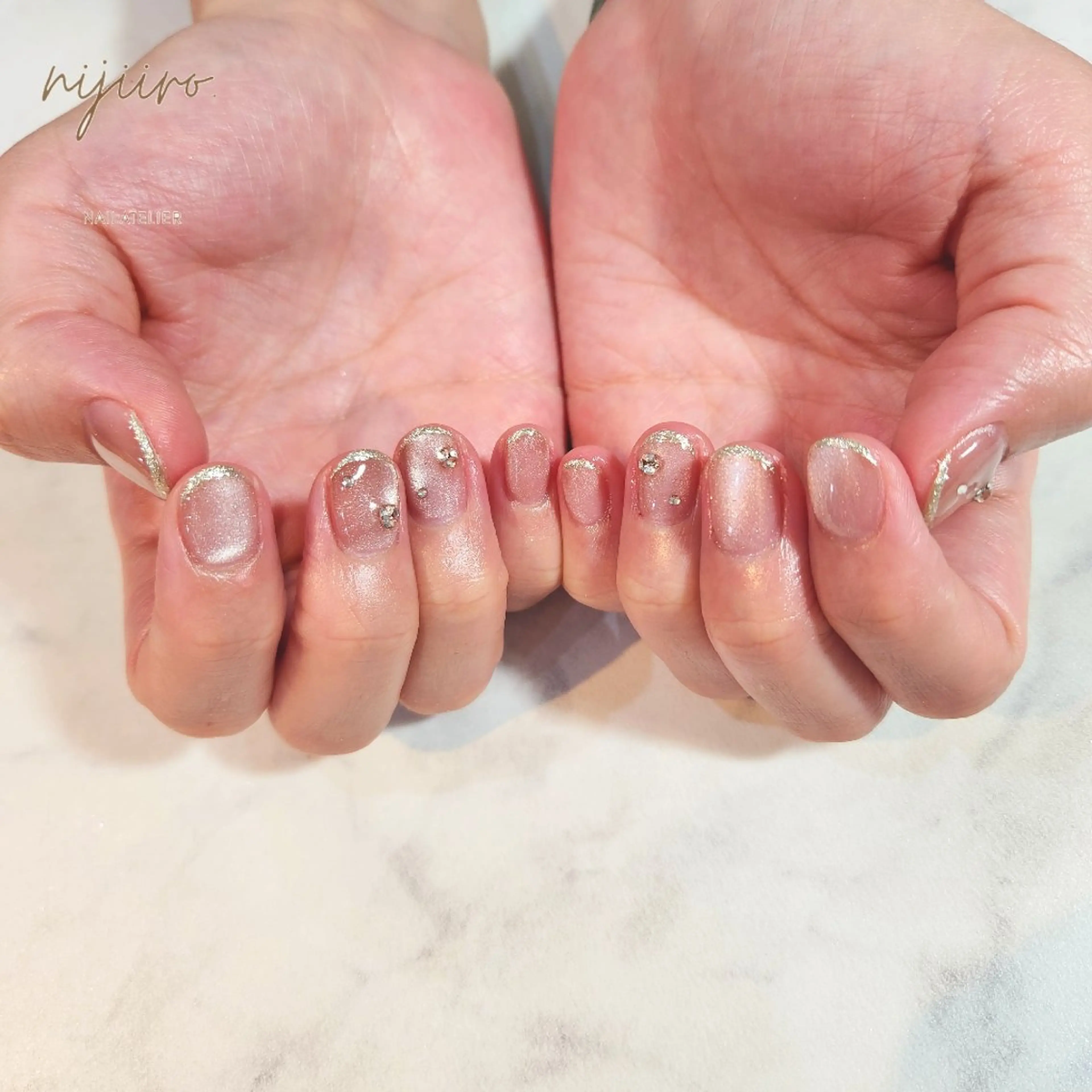 ネイル ハンドネイル nailatelier nijiiro.所属・nijiiro🌈 サトウのネイルデザイン