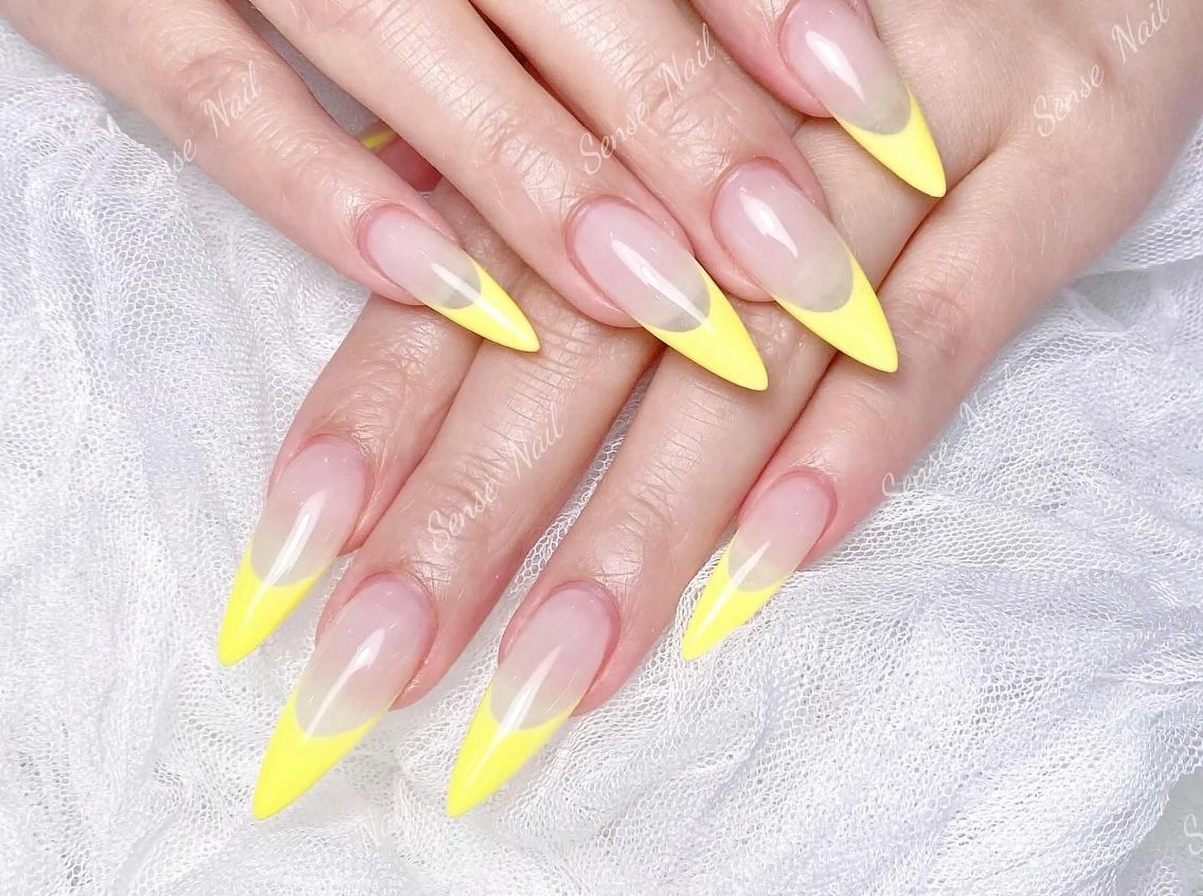 ネイル ハンドネイル ハンドケア Queening 🦋のネイルデザイン
